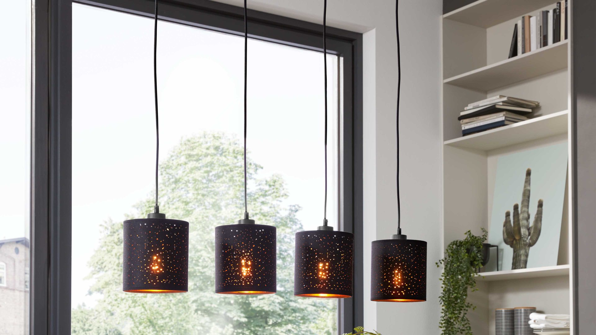 Interliving Hängeleuchte IL-9335 in Metall schwarz matt