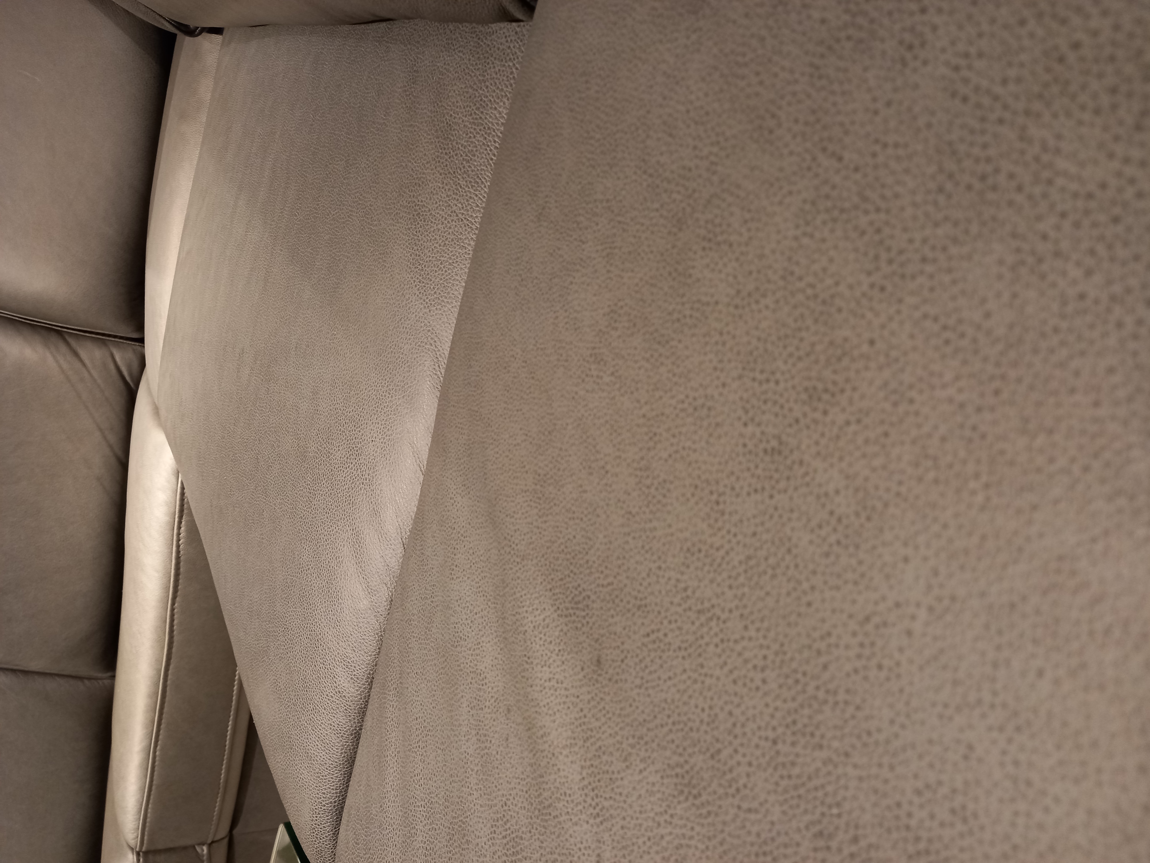 Hukla Rundecke VS-HU1064 in Leder Rodeo charcoal PG60, Dekoration für Zuhause, Couch, Mobiliar, Kissen, Innenarchitektur