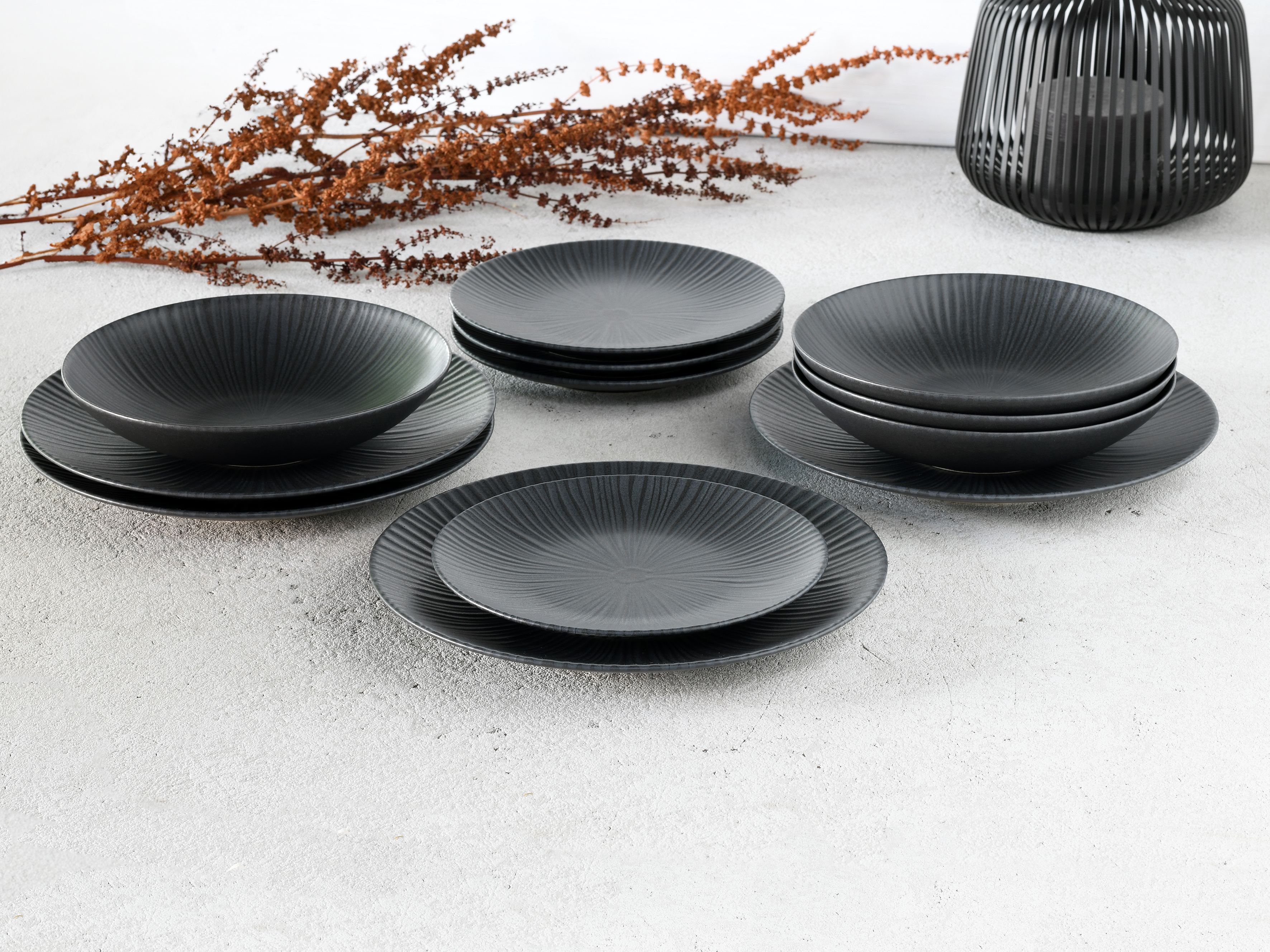 CreaTable Tafelservice Vesuvio in Farbe Schwarz matt CreaTable Tafelservice Vesuvio in Farbe Schwarz matt