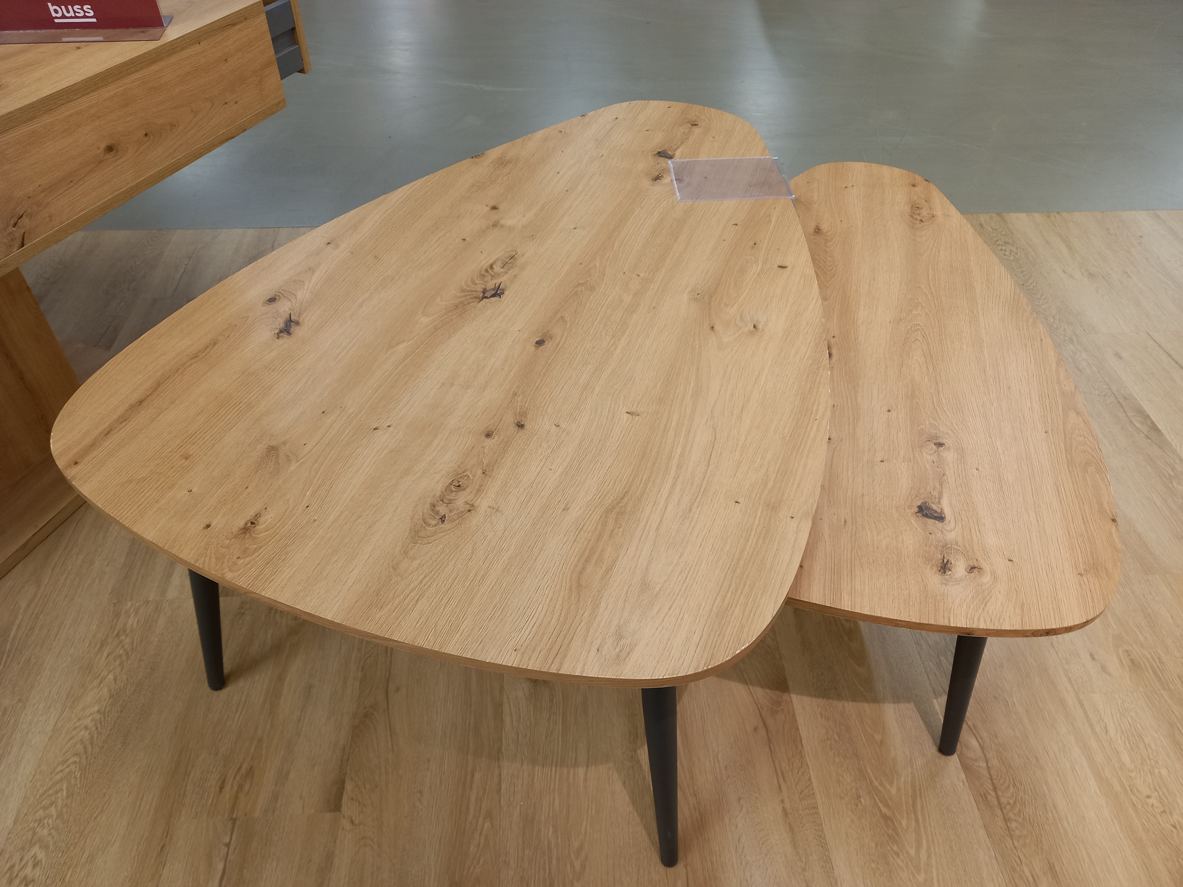 2-Satztisch LUKA in Holzfarben, Couchtisch-Set, Eichenholz, Naturholzoptik, Schwarze Metallbeine, Abgerundete Ecken