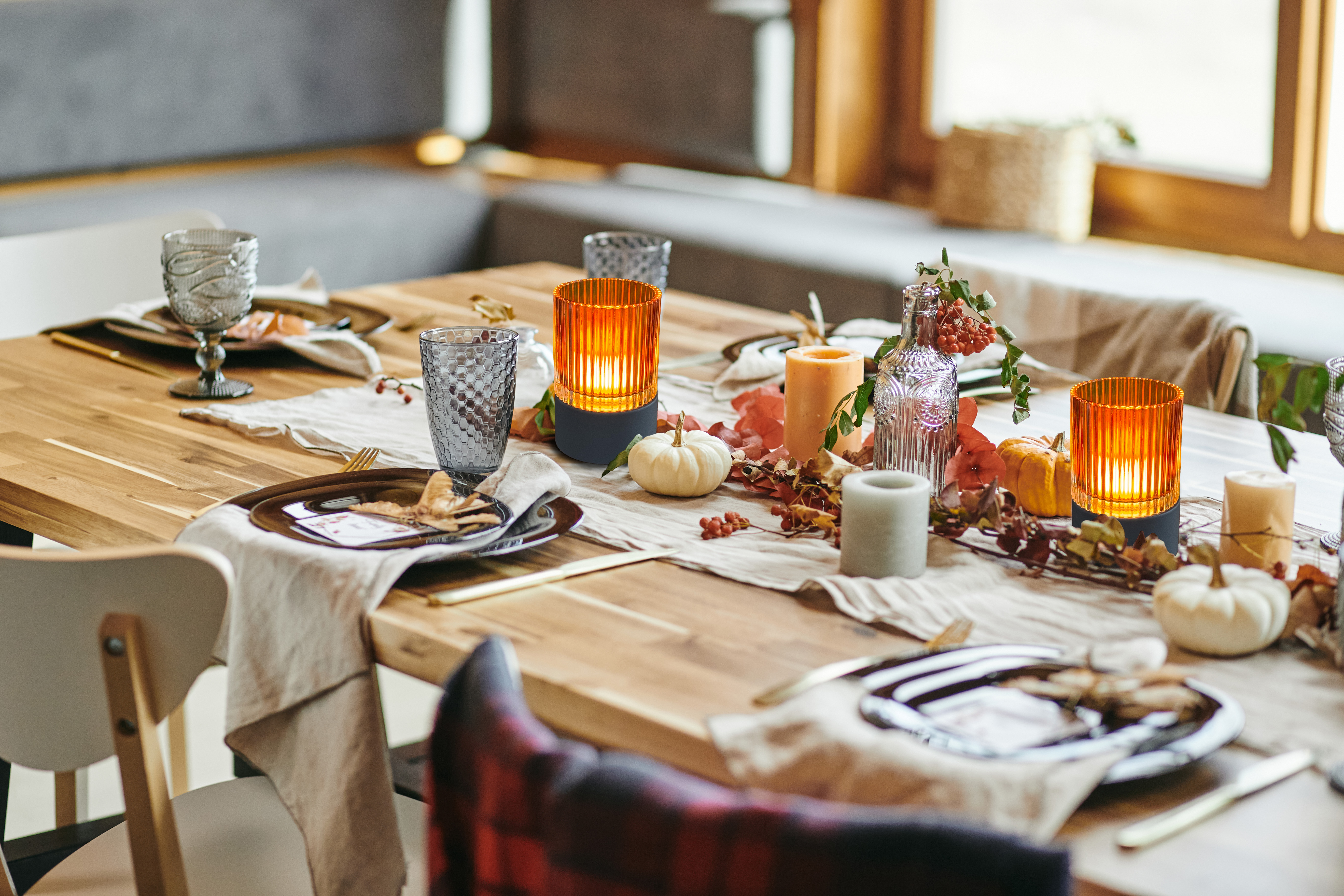 LED-Tischleuchte ARIVA PRO in Glas sandgrau, Brunch, Mobiliar, Tabelle, Tischplatte, Esstisch