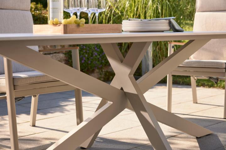 Interliving Tisch IL7014 in Platte sintered Stone beige/Aluminium taupe