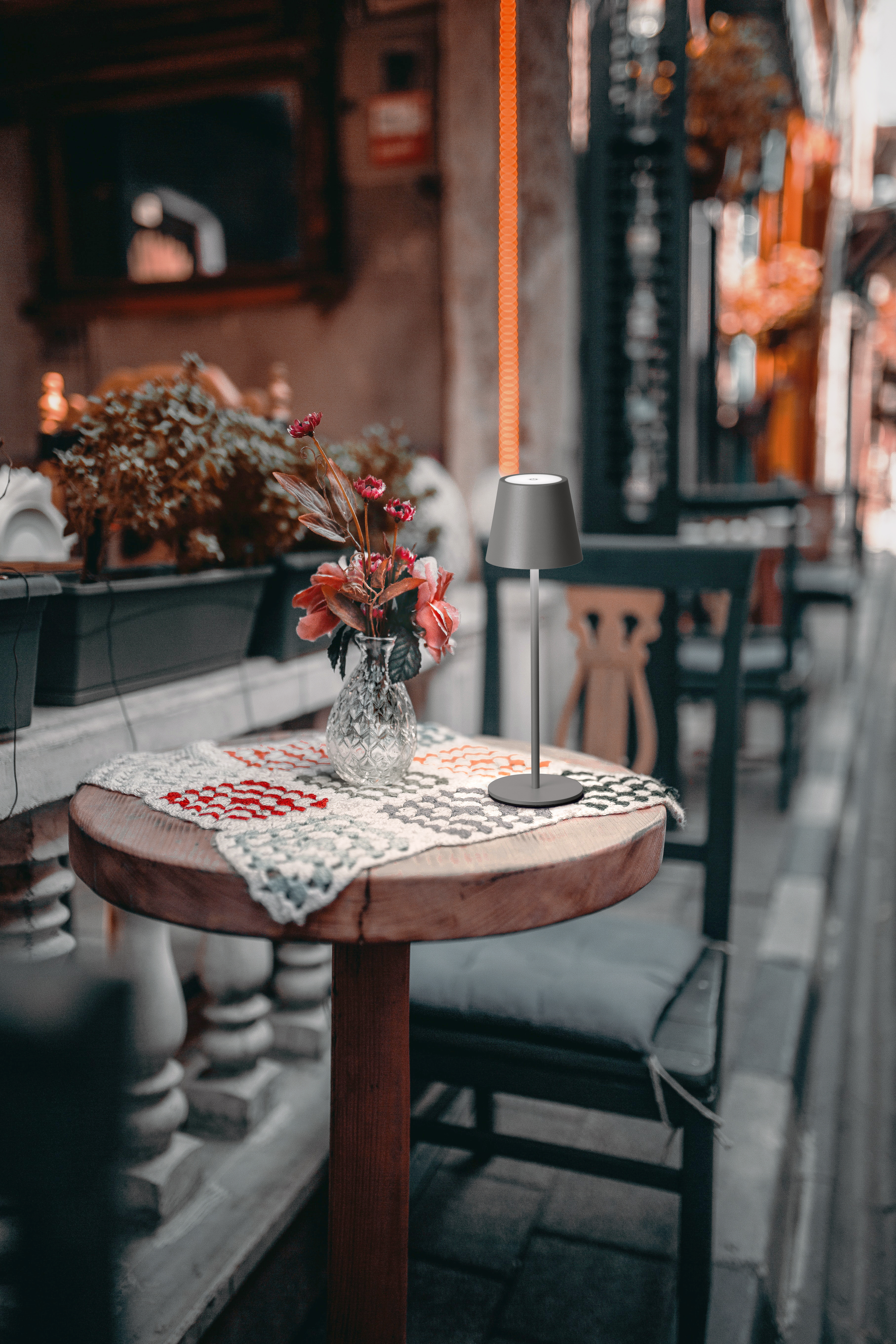 FH Lighting LED-Tischleuchte VILETTO in Metall sandgrau