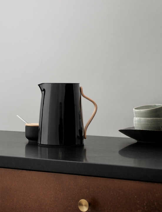 Stelton Tee-Isolierkanne Emma 1 Liter in Farbe black