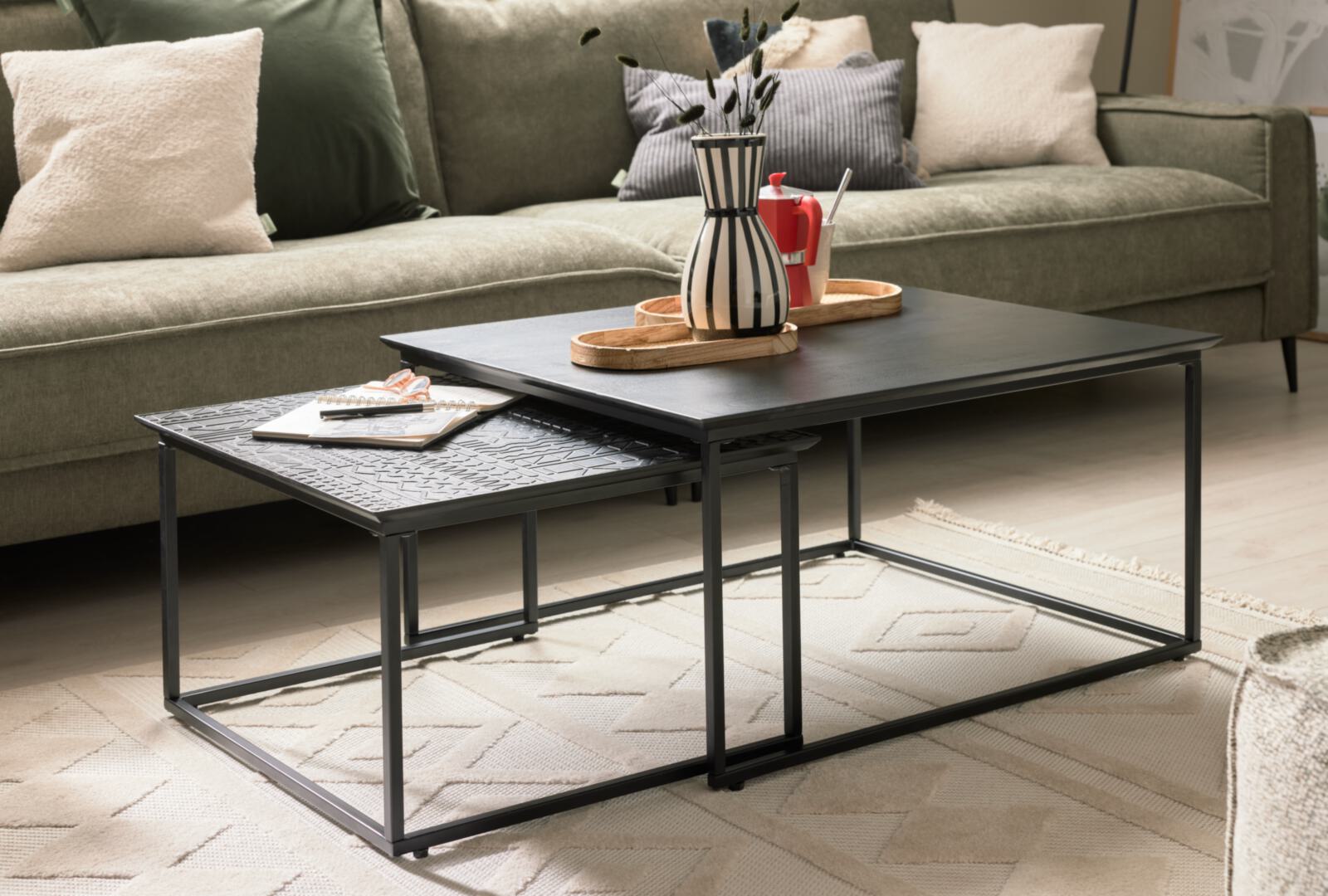 Roomio Couchtisch 2er-Set NO. 2001 in Mango massiv, schwarz gebeizt und lackiert mit Holzverzierung