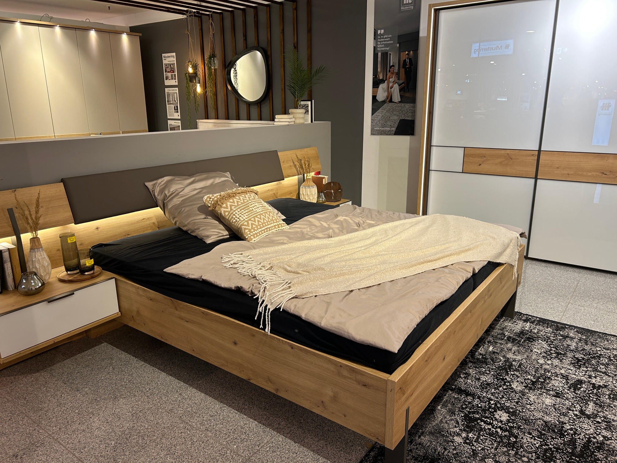 Musterring Schlafzimmer SALA B300 H217 T67 cm in **Bianco Eiche Nachbildung 333