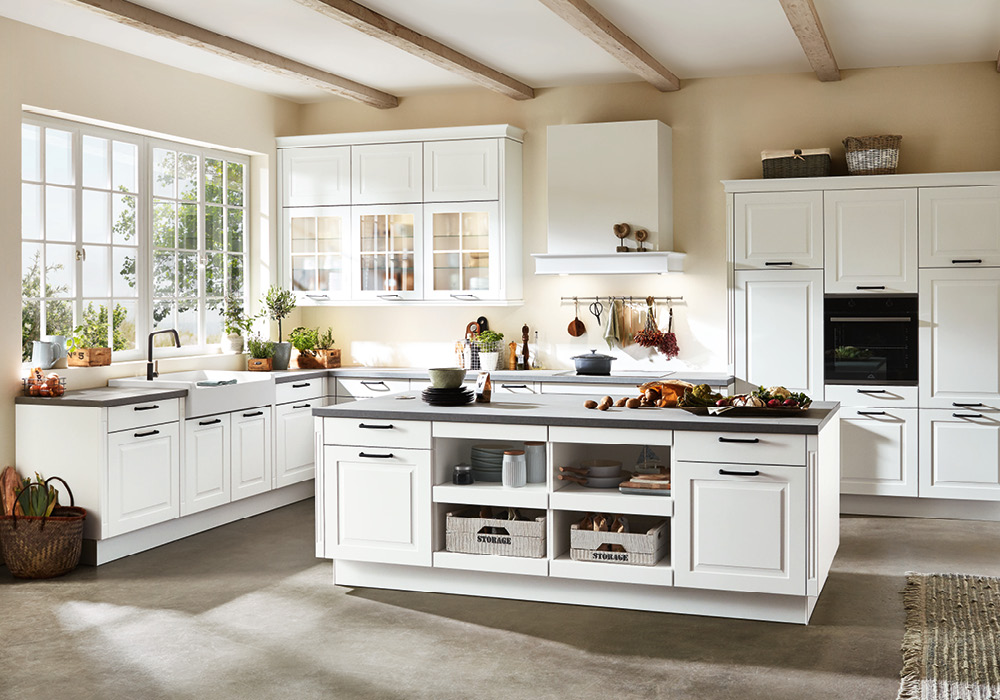 Wir planen Ihre Traumküche Helle Nobilia Landhausküchen bei Möbel Buss in Oldenburg und Wiesmoor