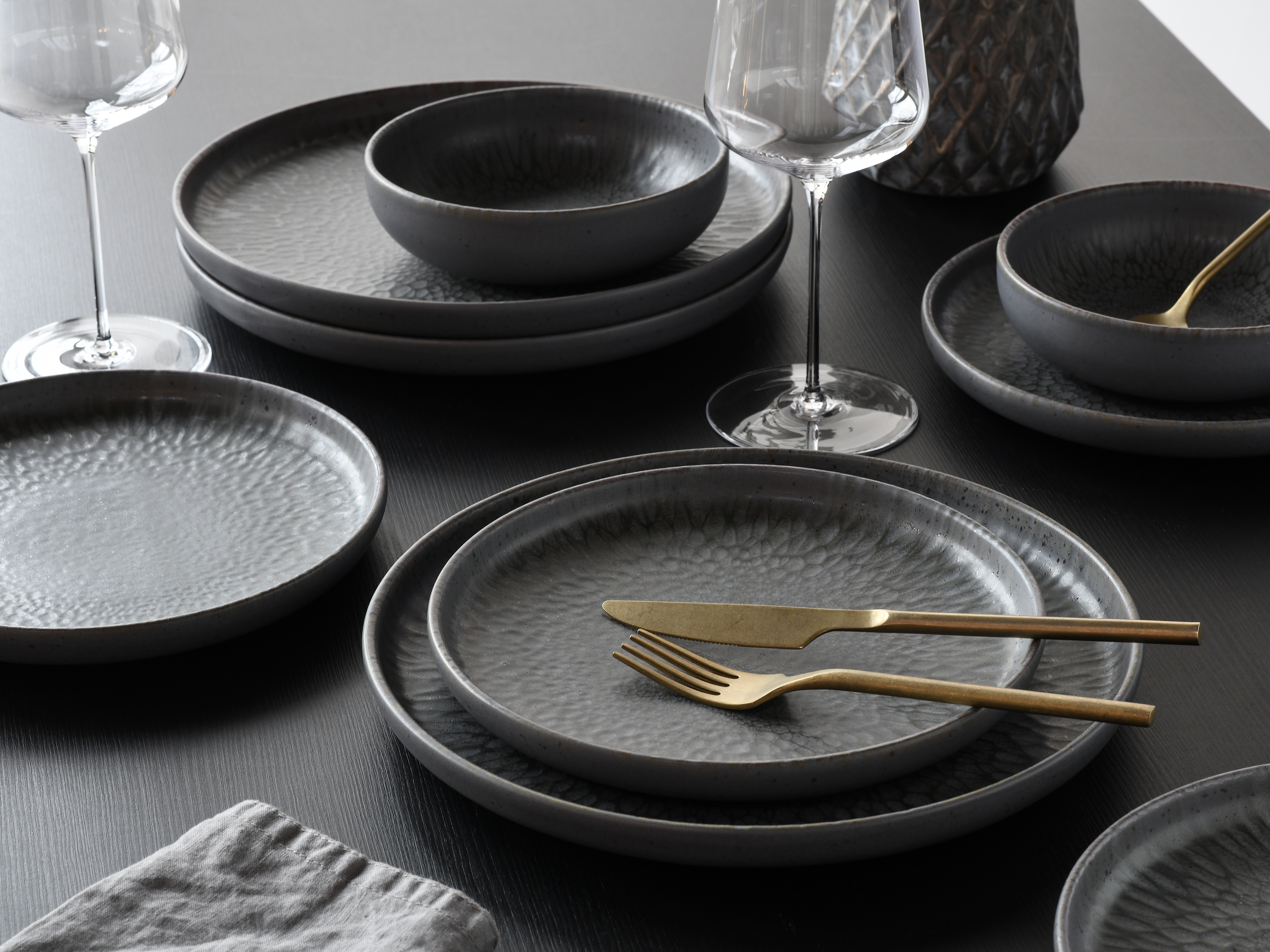 CreaTable Dessertteller Uno in Farbe Volcano Dark seidenmatt CreaTable Dessertteller Uno in Farbe Volcano Dark seidenmatt