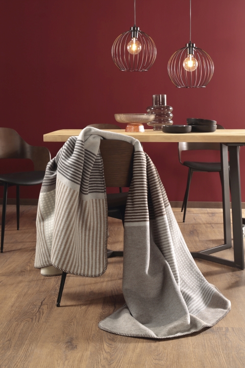Biederlack Decke ca. 150x200cm in Farbe Maze Stone Biederlack Decke ca. 150x200cm in Farbe Maze Stone