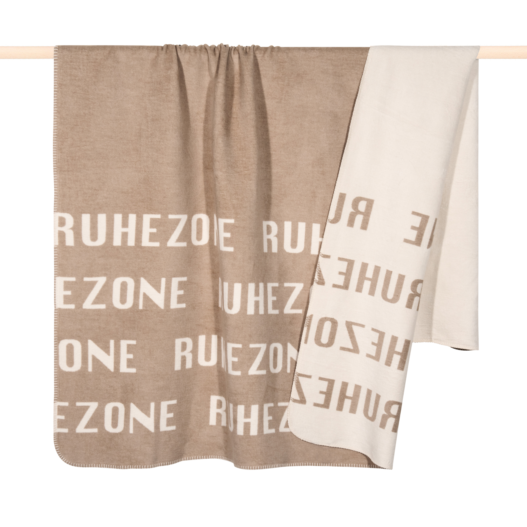 Pad Home Design Decke 150 x 200 cm LETTERS ca. 150x200 cm in sand-taupe Pad Home Design Decke 150 x 200 cm LETTERS ca. 150x200 cm in sand-taupe