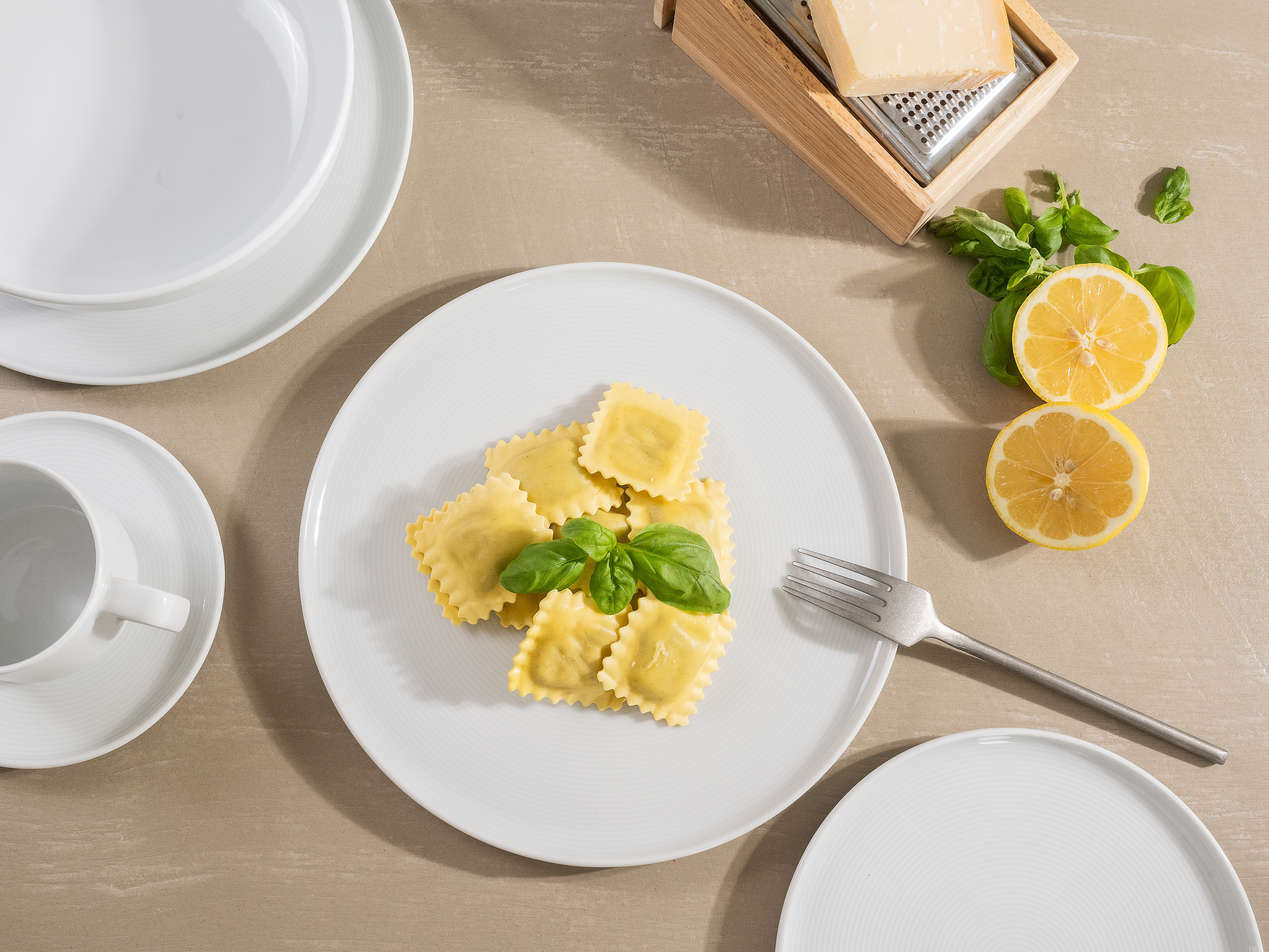 CreaTable Speiseteller Session in Farbe Weiß glänzend