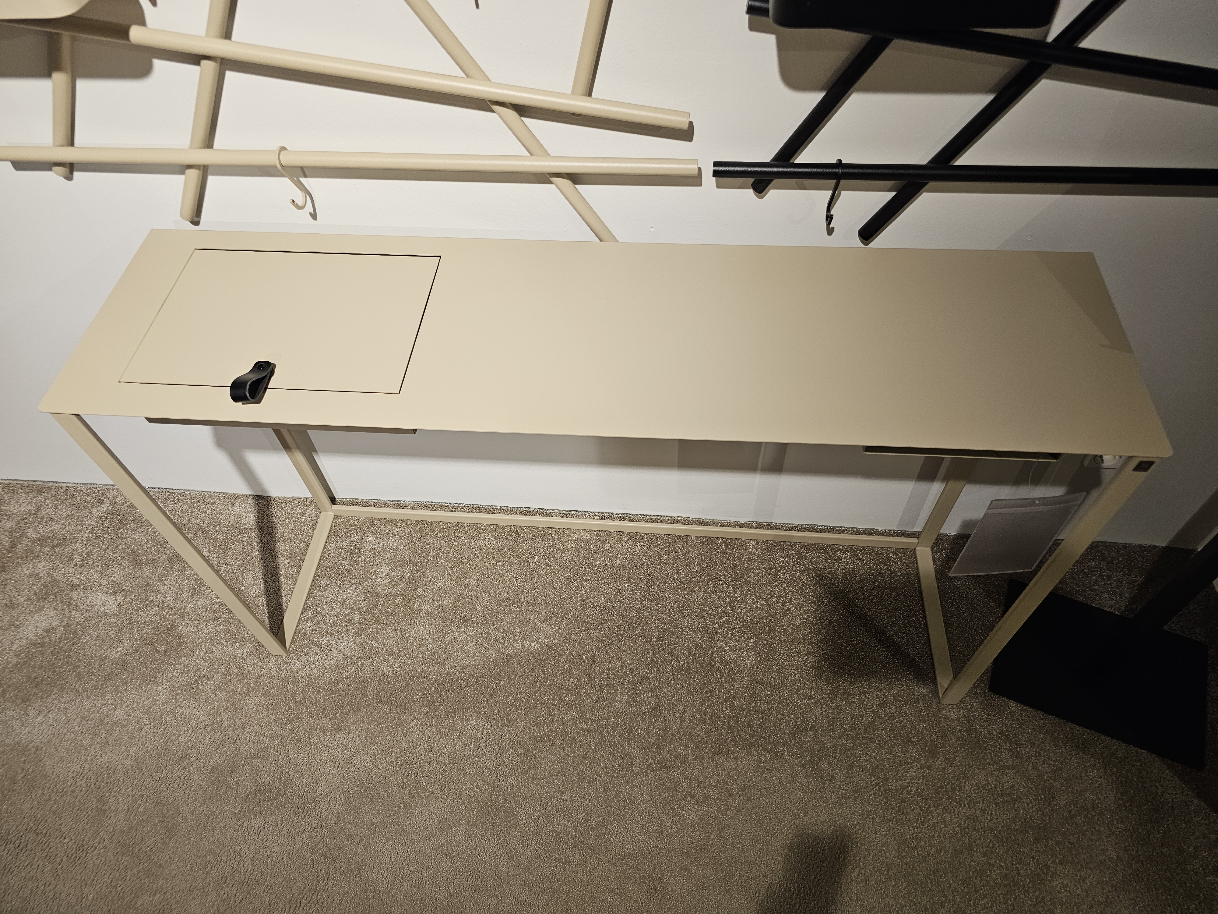 Konsole MALMÖ 8045 in Farbe Eiche hell, Schwarz, Bürotisch, Schreibtisch, Metallrahmen, Beige, Schublade mit Verschluss