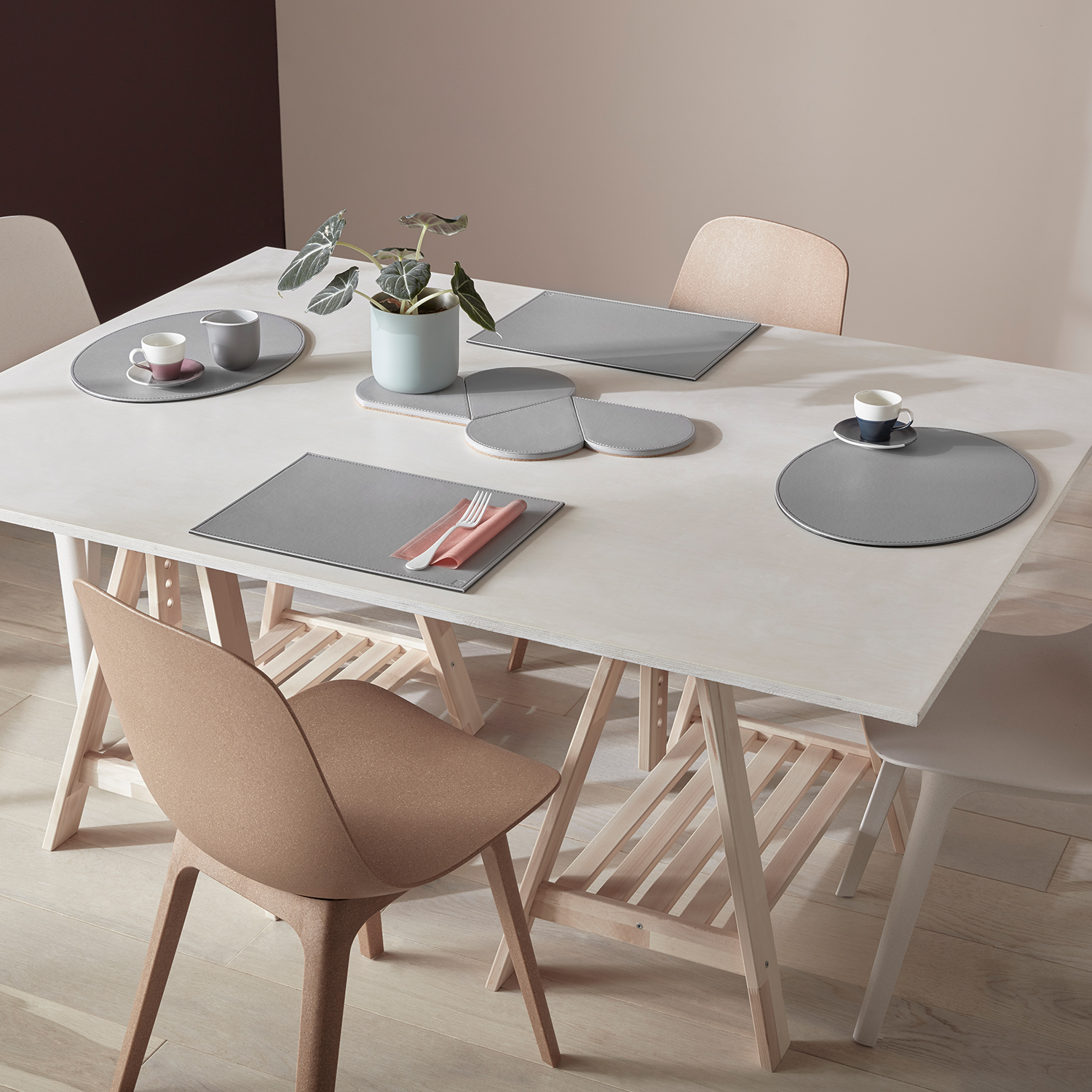 Profino DUO - Platzset oval, Schwarz/Grau Profino DUO - Platzset oval, Schwarz/Grau