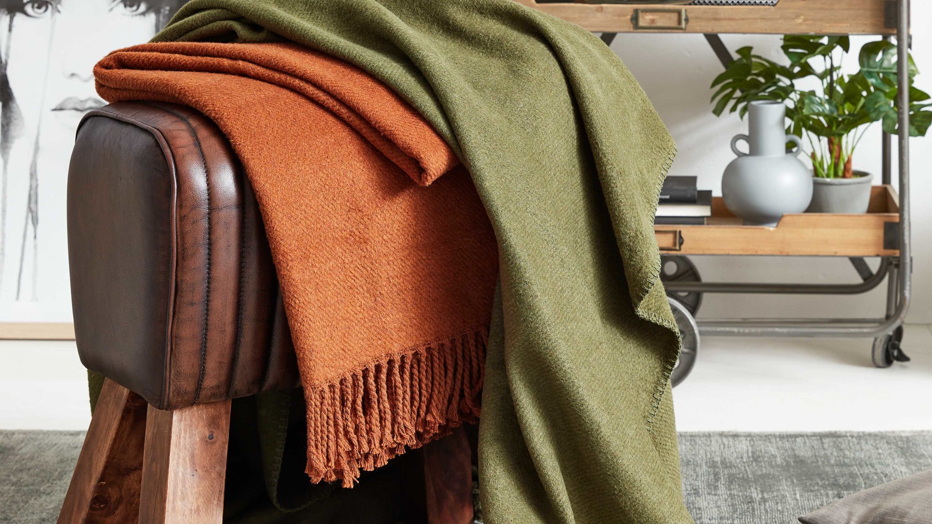 Interliving Wohndecke IL-9109 ca. 150x200cm in Farbe cognac