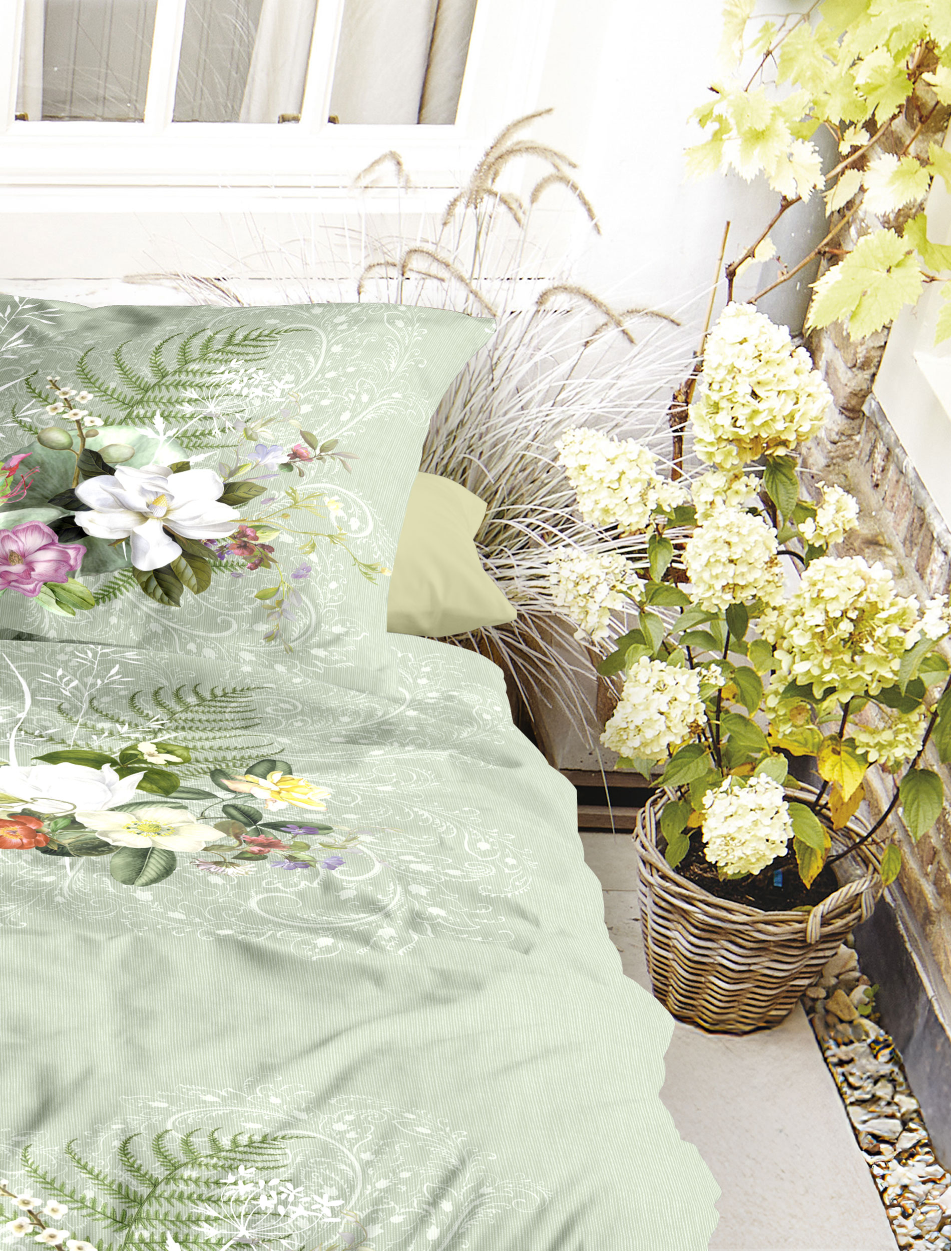 irisette Mako-Satin Bettwäsche WAVE in Farbe ca. 135x200cm irisette Mako-Satin Bettwäsche WAVE in Farbe ca. 135x200cm, Blume, Blumen-Arrangement, Blumenstrauß, Leinen, Mobiliar