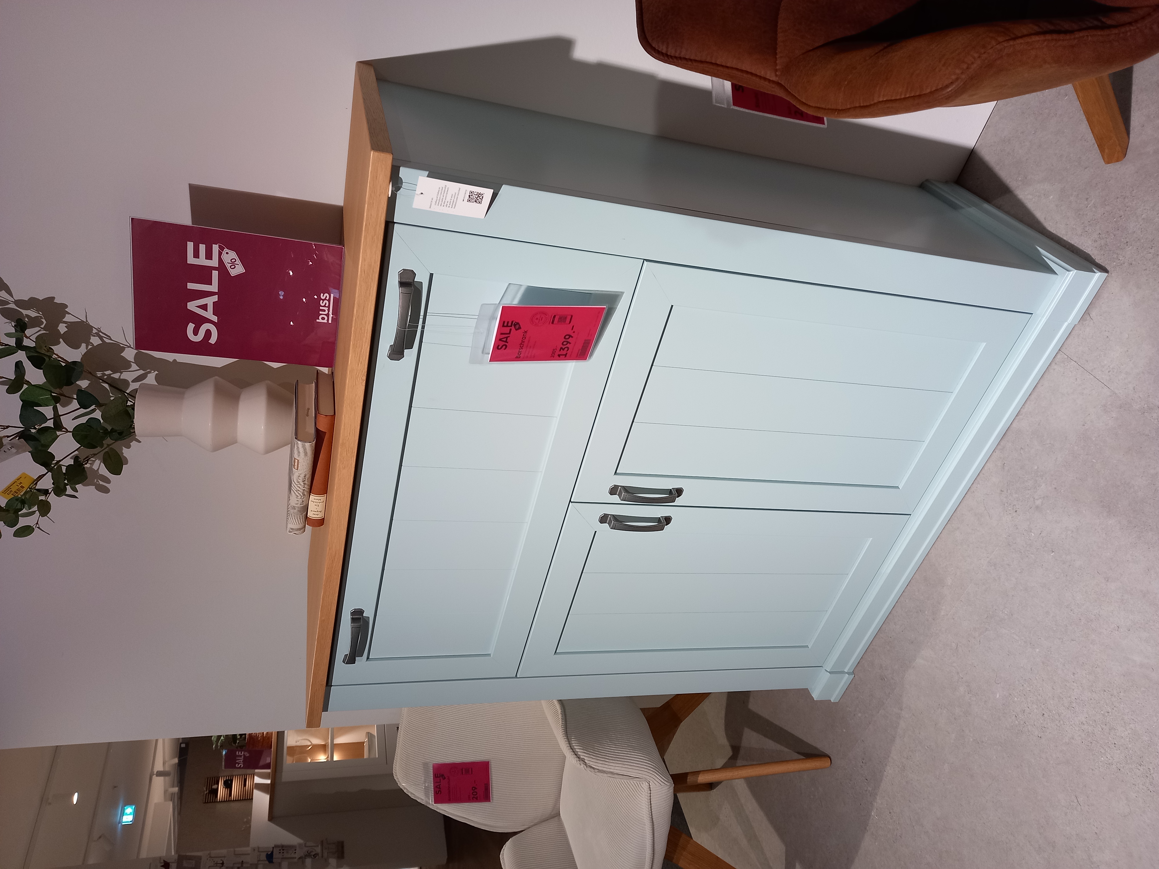 Wehrsdorfer Barschrank SYLT LIVING in Front/Korpus Mint/Asteiche, Moebel, Anrichte, Pflanze, Stuhl, Innenarchitektur