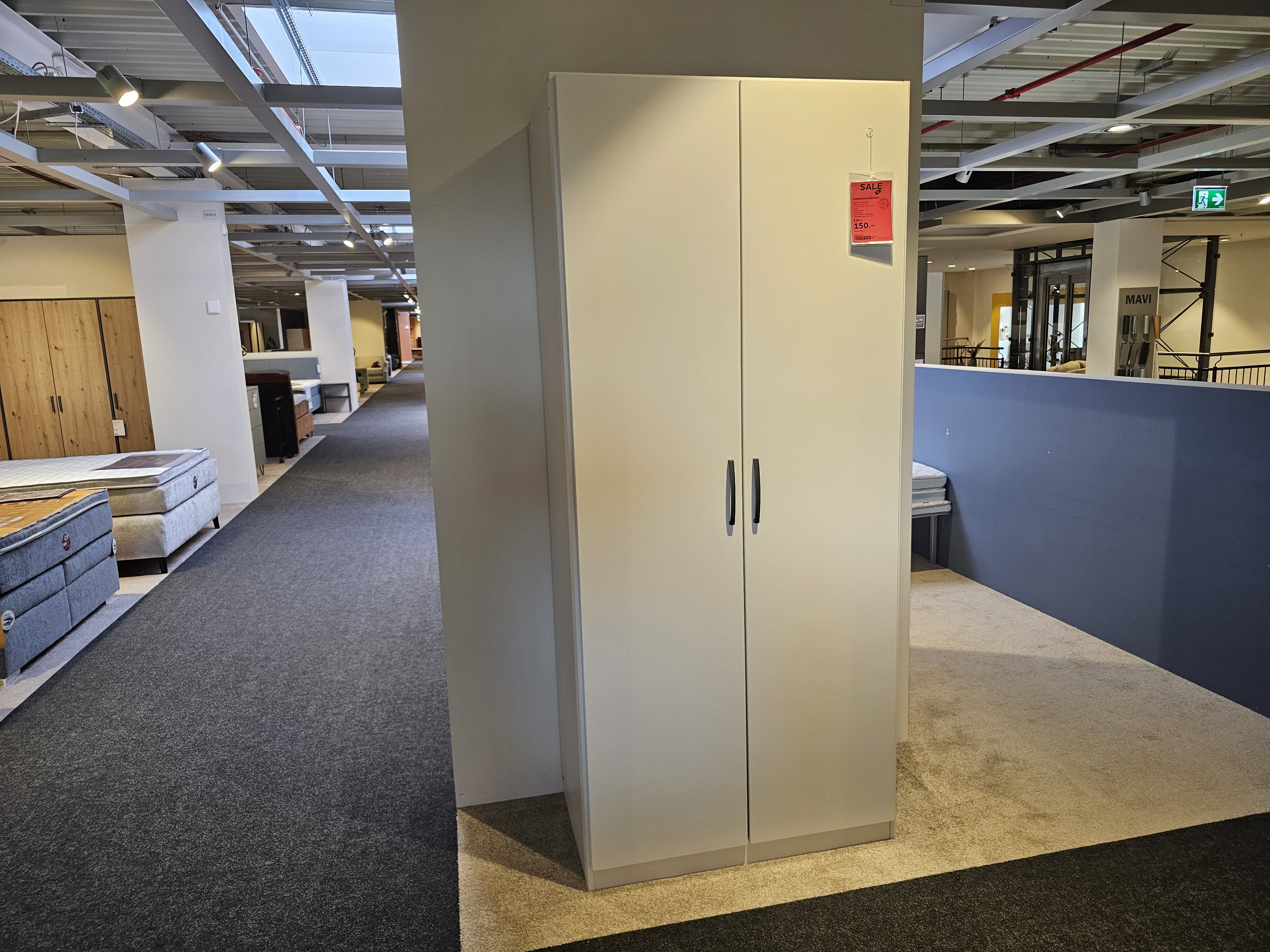 Rauch Möbelwerke Drehtürenschrank QUADRA-SPIN in Farbe Alpinweiß, Schrank, Schrankraum, Garderobe, Metall, Grau