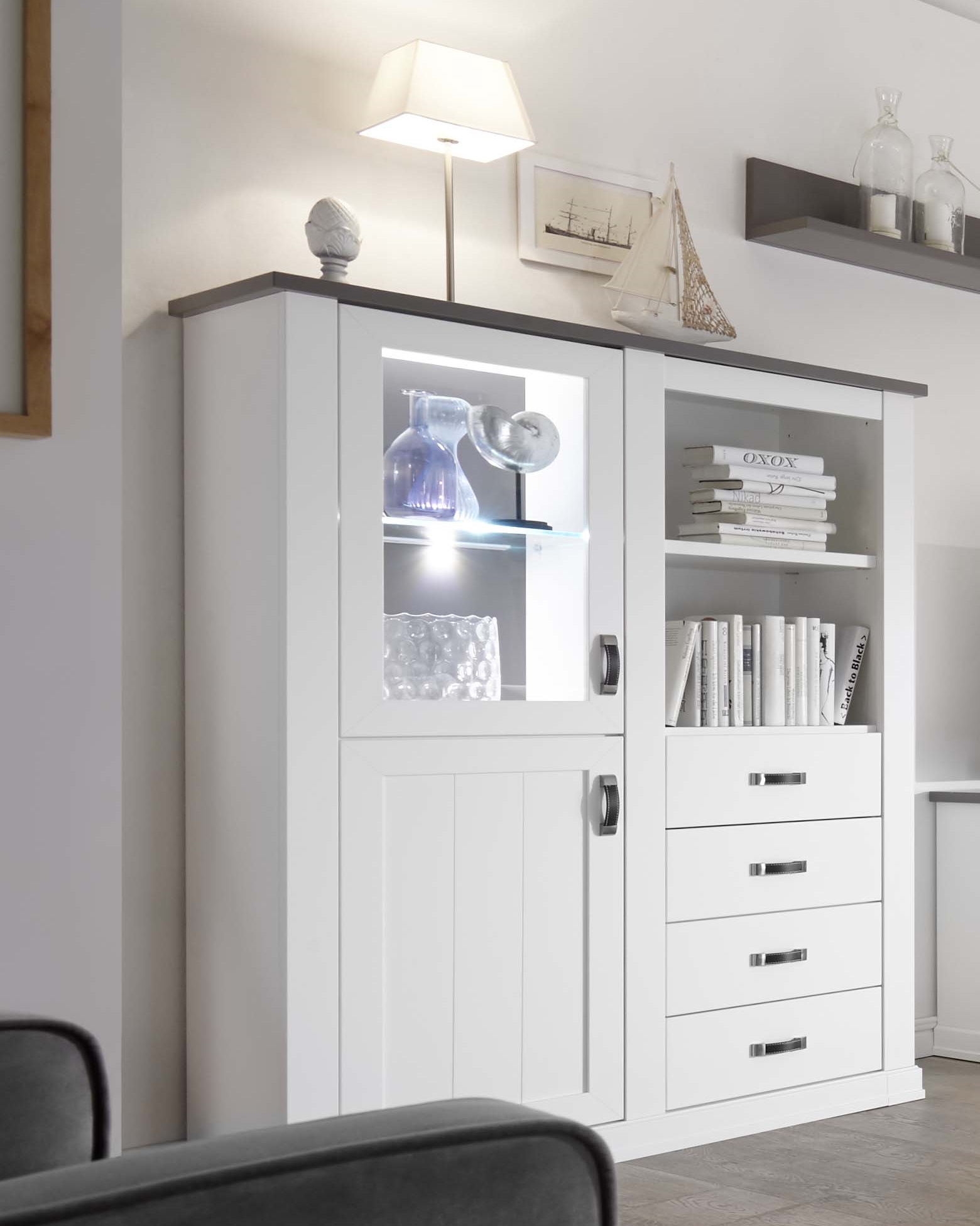 Highboard Sylt Living in Lack weiß/Absatz Lack graphit