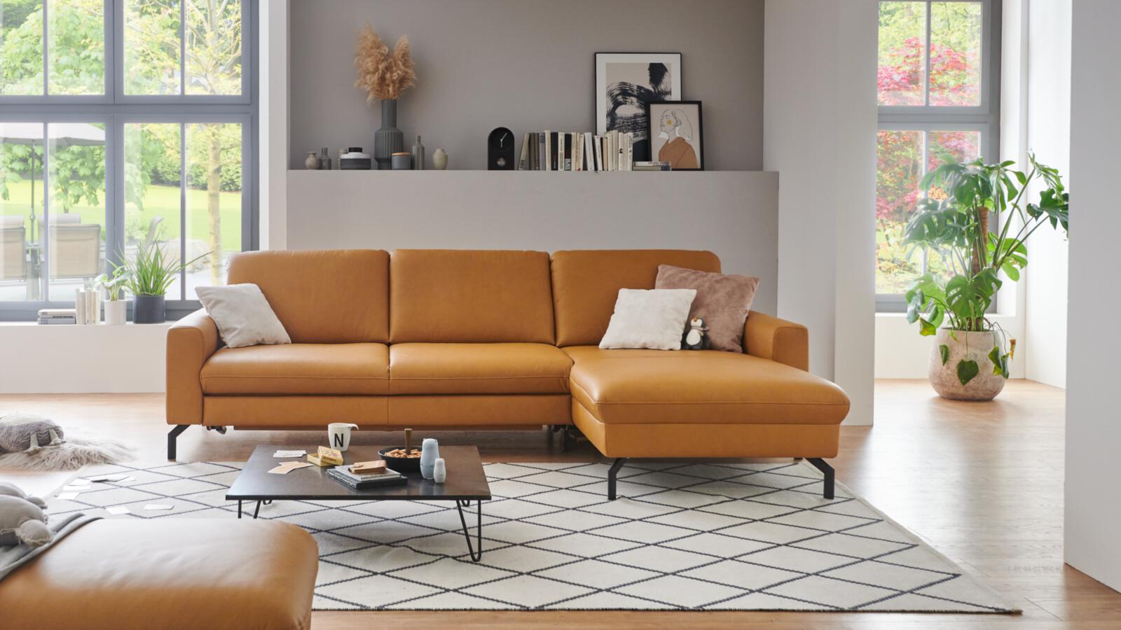 Modulmaster Polstereckgarnitur MM-PN1126 ca. 274x179cm in Leder Vivre kurkuma Modulmaster Polstereckgarnitur MM-PN1126 ca. 274x179cm in Leder Vivre kurkuma, Dekoration für Zuhause, Teppich, Tabelle, Wohnzimmer, Couch