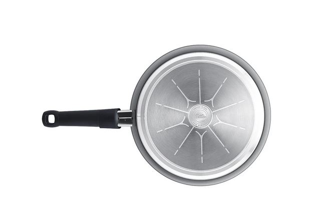 Fissler Ceretal Classic Pfanne CERATAL in Orbit schwarz 24cm