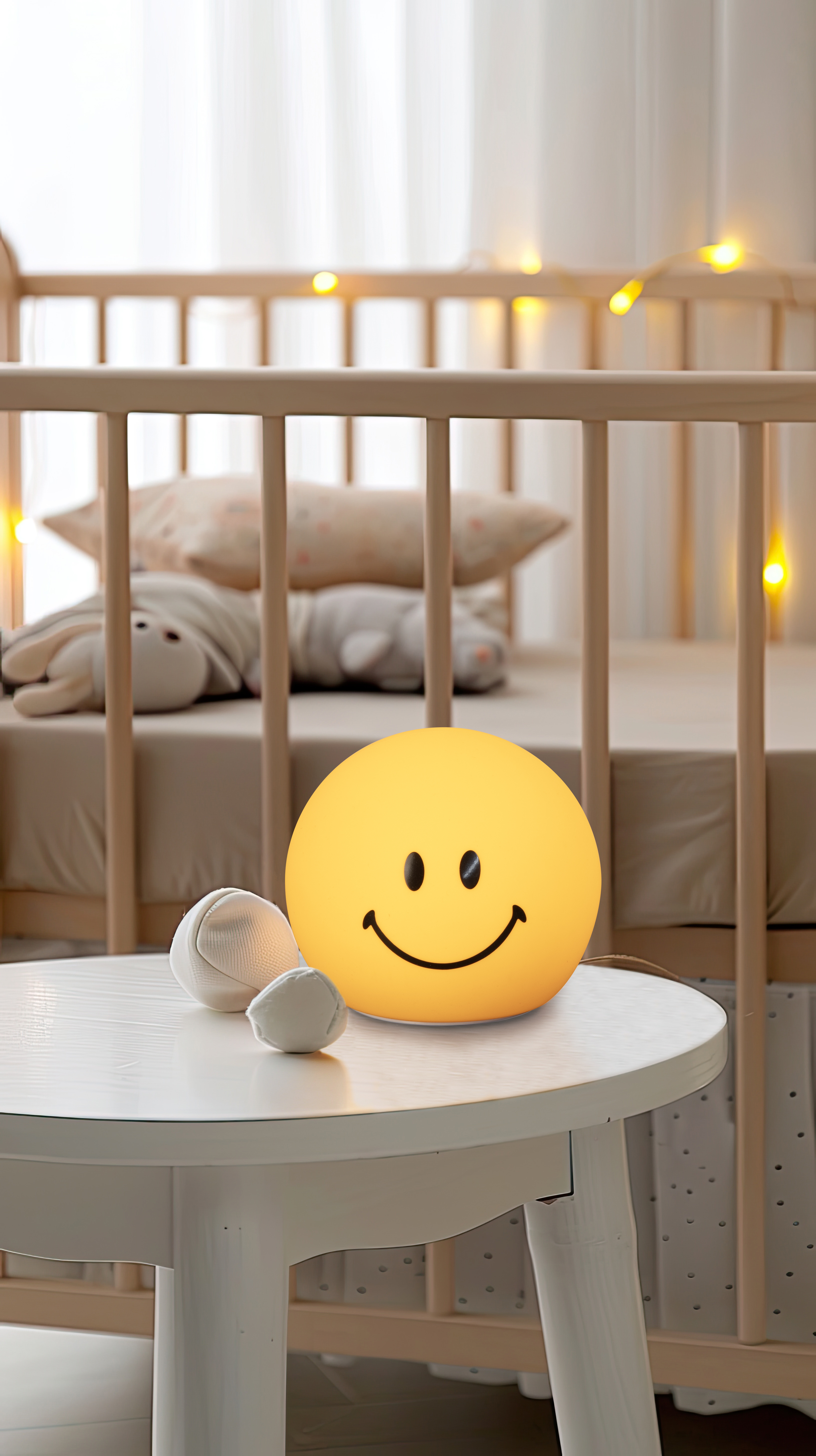 FH Lighting LED-Tischleuchte GLOWMOJI in Silikon gelb, Krippe, Mobiliar, Bett für Säuglinge