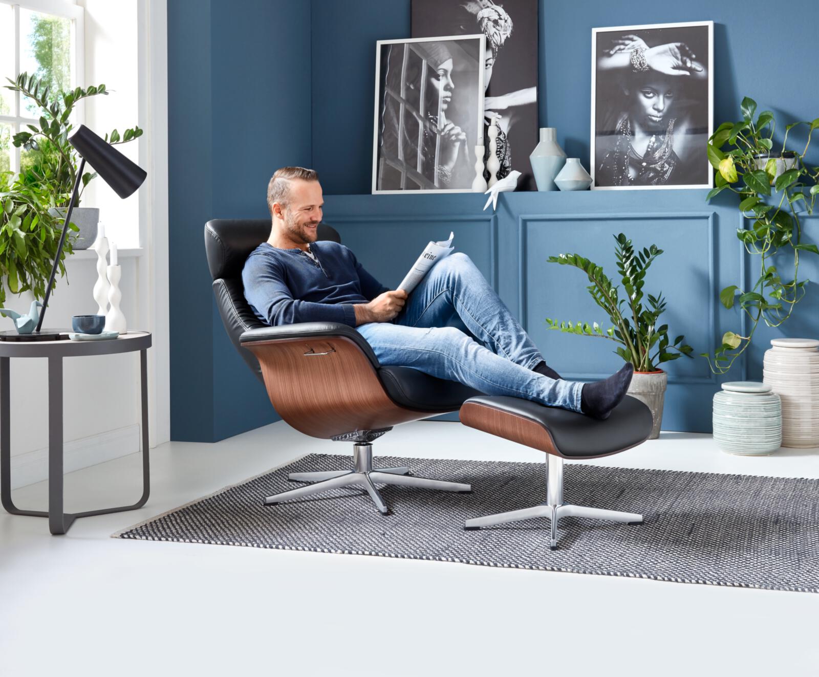 Conform Relaxsessel mit Hocker TIMEOUT in Leder 2514-89 Fantasy black, Moebel, Erwachsener, Männlich, Mann, Person