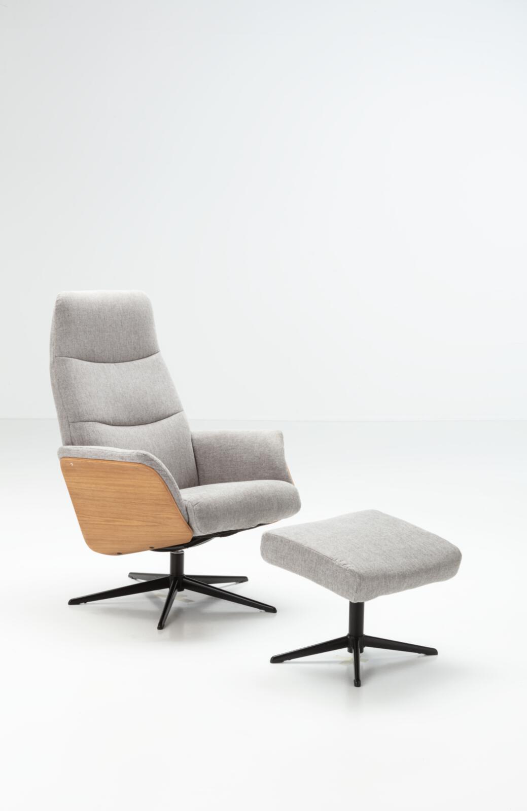Relaxsessel mit Hocker in Stoff Sparr light grey 2450 Relaxsessel mit Hocker in Stoff Sparr light grey 2450