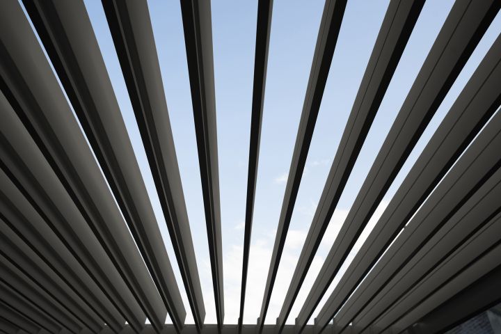 Best Freizeitmöbel Terrassenüberdachung CADIZ aus Aluminium anthrazit
