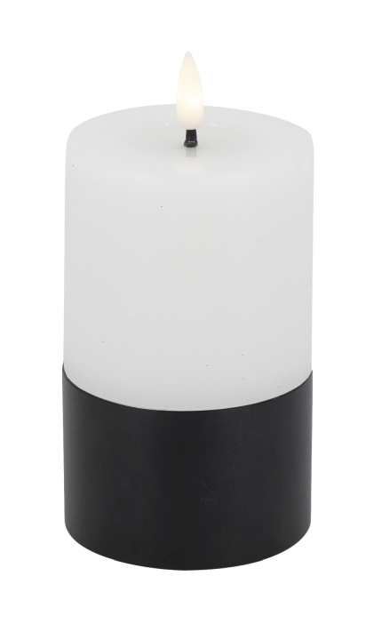 LED-Stumpenkerze LOUNGE in Weiß L.C. Wholesaler LED-Stumpenkerze LOUNGE ca. Ø 7,5, H 12cm in Alu schwarz Boden white rustic