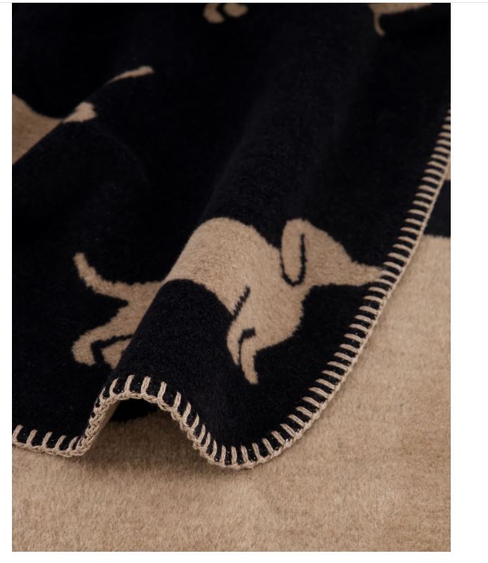 Cawö Wohndecke WE LOVE DOGS WOHNDECKE 150x200cm in Farbe schwarz/beige, Dekoration für Zuhause, Teppich
