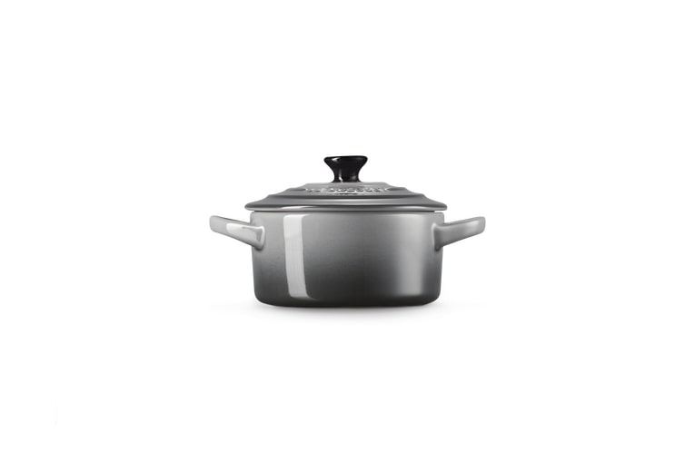 Le Creuset Mini-Cocotte 10cm in Farbe Flint Le Creuset Mini-Cocotte 10cm in Flint