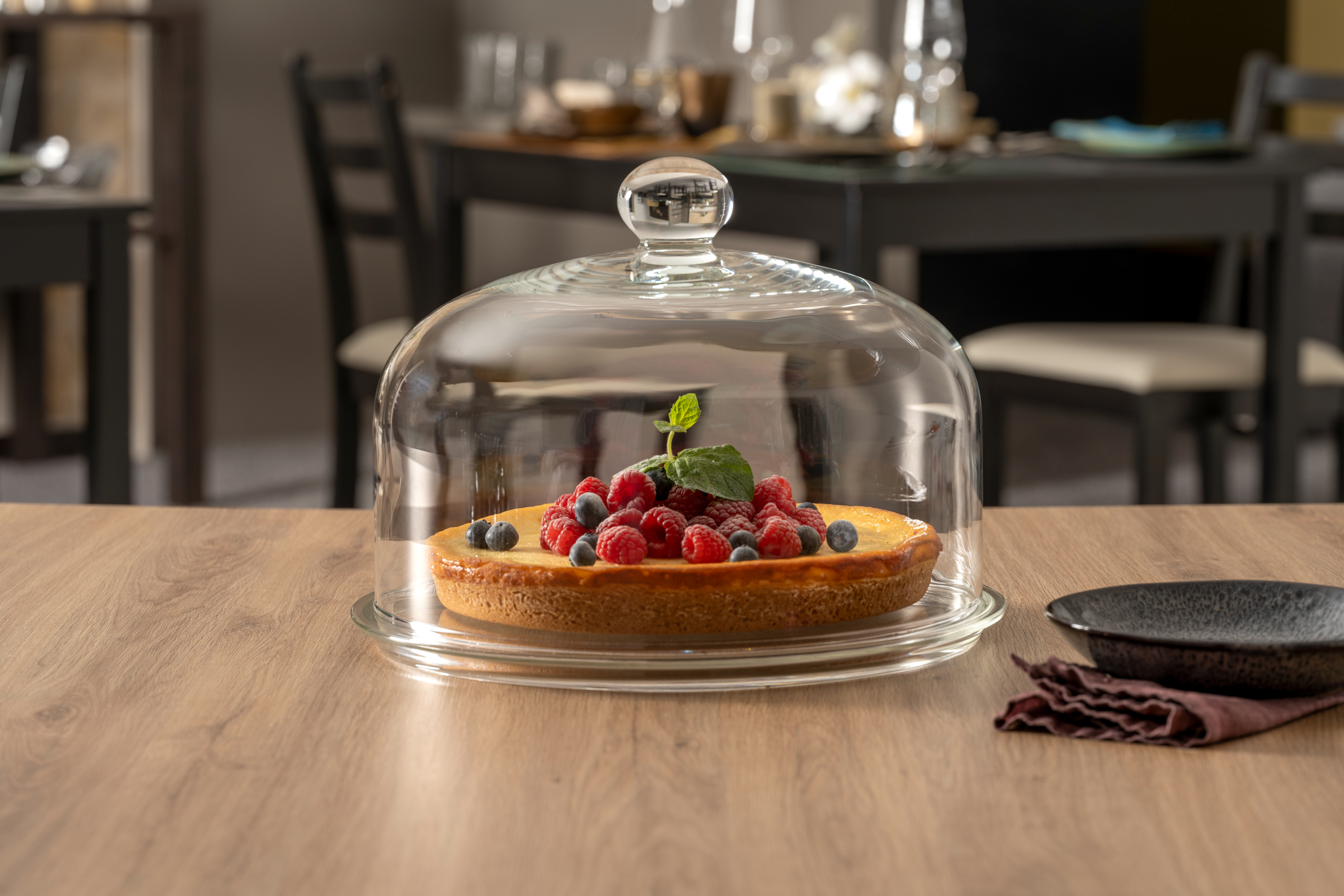 Leonardo Platte Limited Edition 31,5cm in Farbe klar Leonardo Platte Limited Edition 31,5cm in Farbe klar