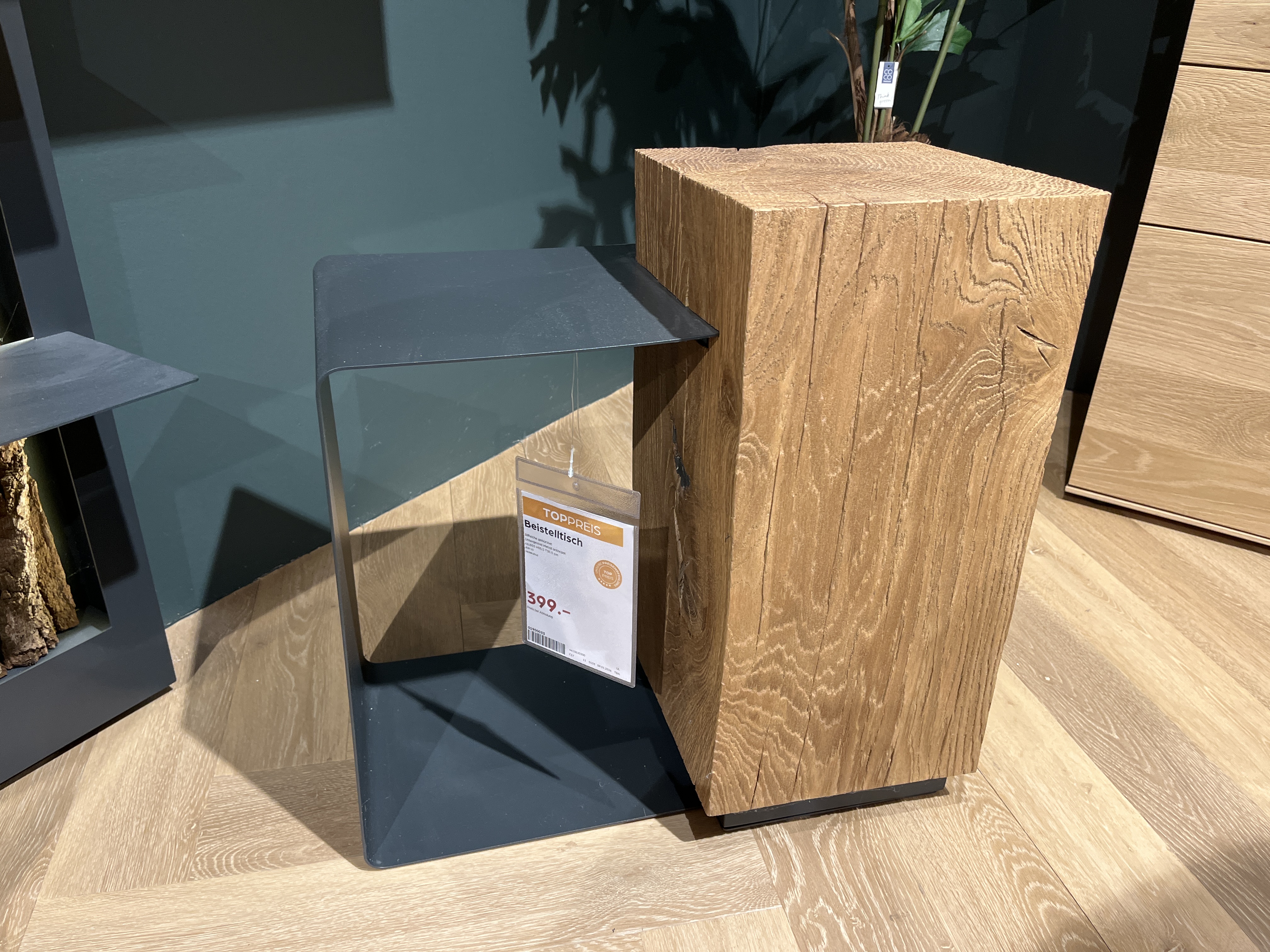 Hartmann Beistelltisch NATURSTÜCKE in Riffeiche gebürstet, Beistelltisch, Holzoptik, Schwarz, Metallgestell, C-förmig