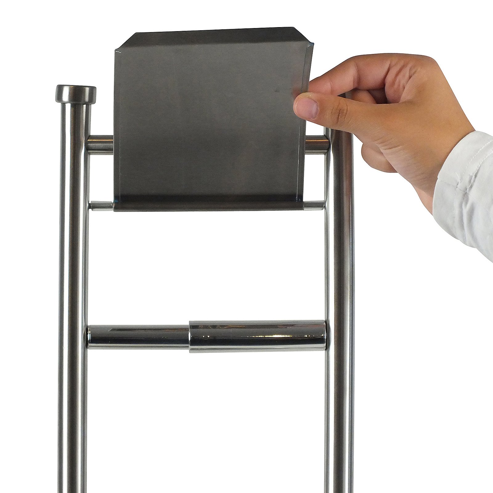 Kela Toilettengarnitur Swing SWING in Edelstahl silber matt 77,5cmh, Stahlrahmen, Handgriff, Schublade, Metall, Kästchen, Stahlrahmen, Handgriff, Quadratischer Block, Kassensystem, Geldkasten