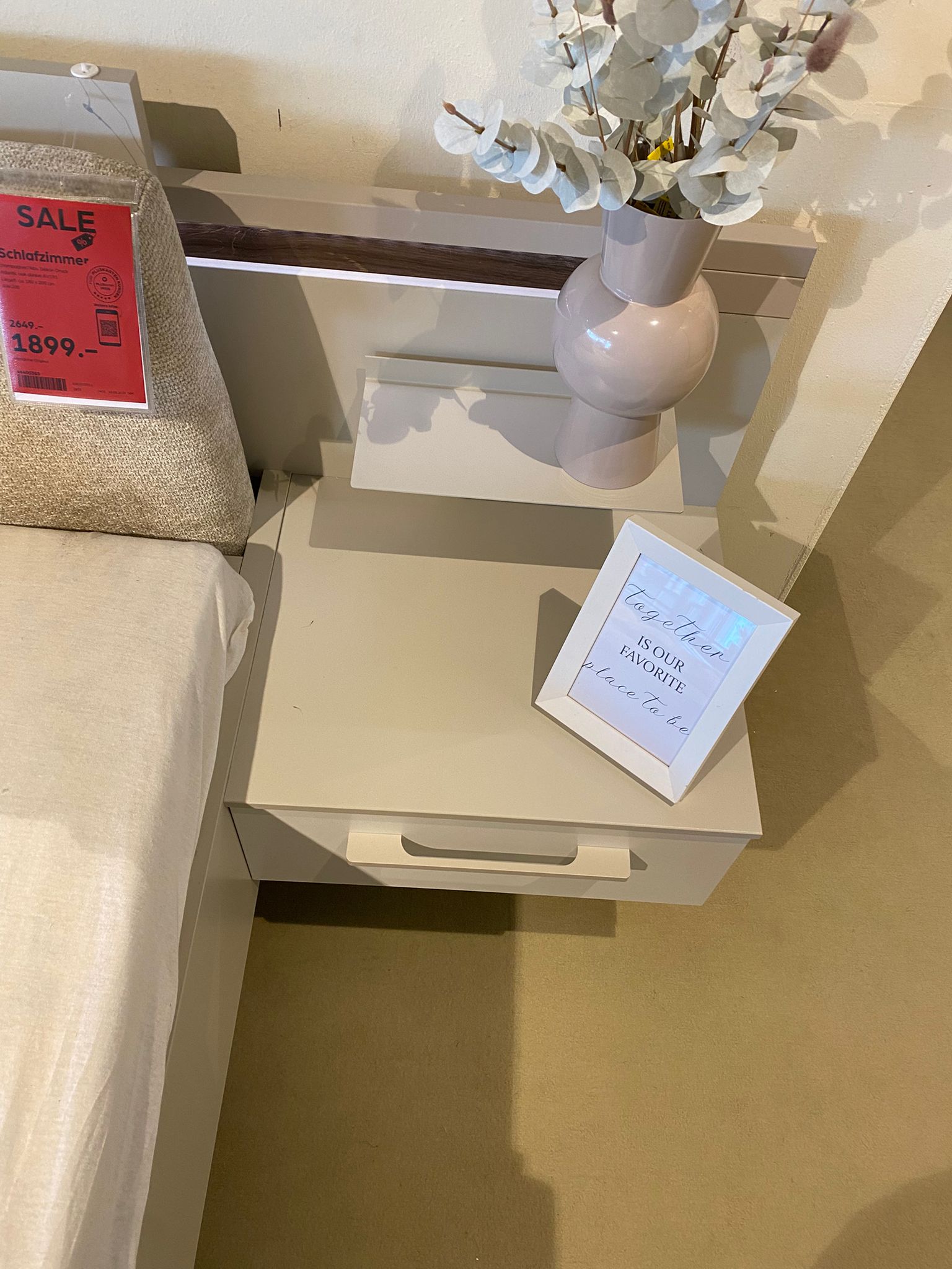 Rauch Möbelwerke Schlafzimmer LUANA in champagner/Abs. Dekor-Druck, Moebel, Tabelle