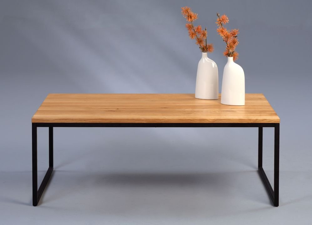 M2 Kollektion Couchtisch Sira in Wildeiche massiv geoelt