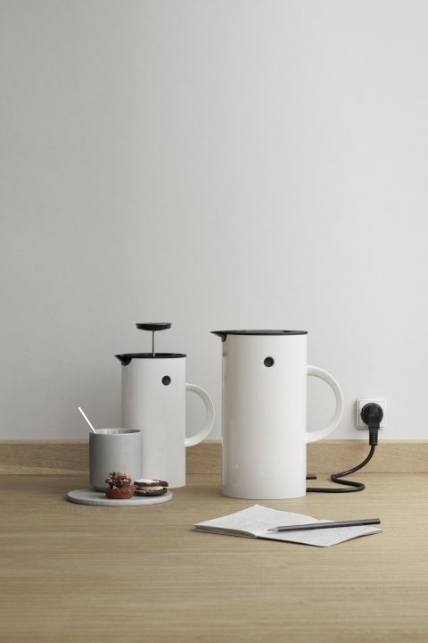 Stelton Wasserkocher EM77 1,5 Liter in Farbe white