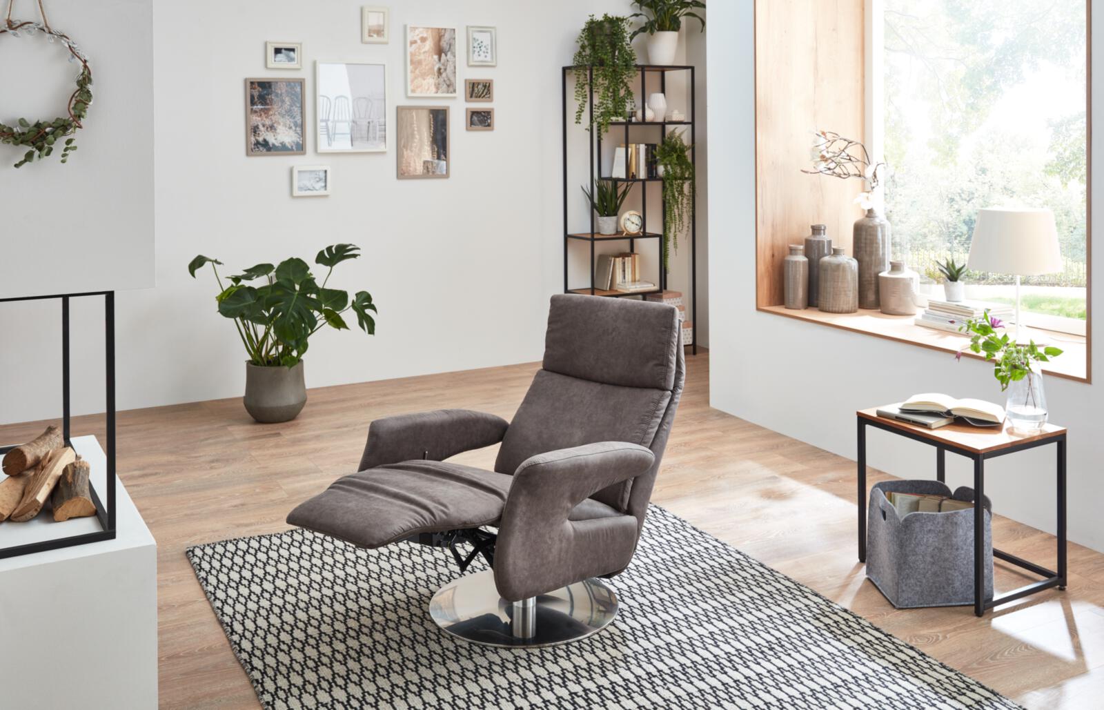 Knudsen Relaxsessel 8042 in Stoff Jeep anthrazit