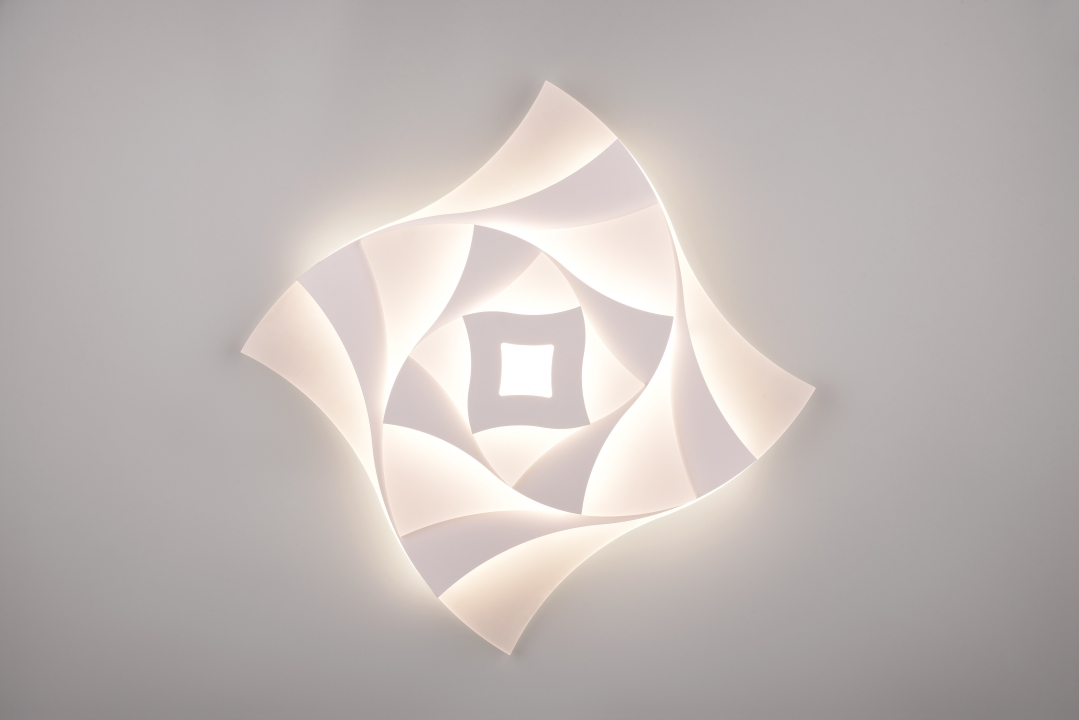 Trio LED-Deckenleuchte AKITA 1-flammig in Farbe weiß matt, Kunststoff weiß Trio LED-Deckenleuchte AKITA 1-flammig in Farbe weiß matt, Kunststoff weiß