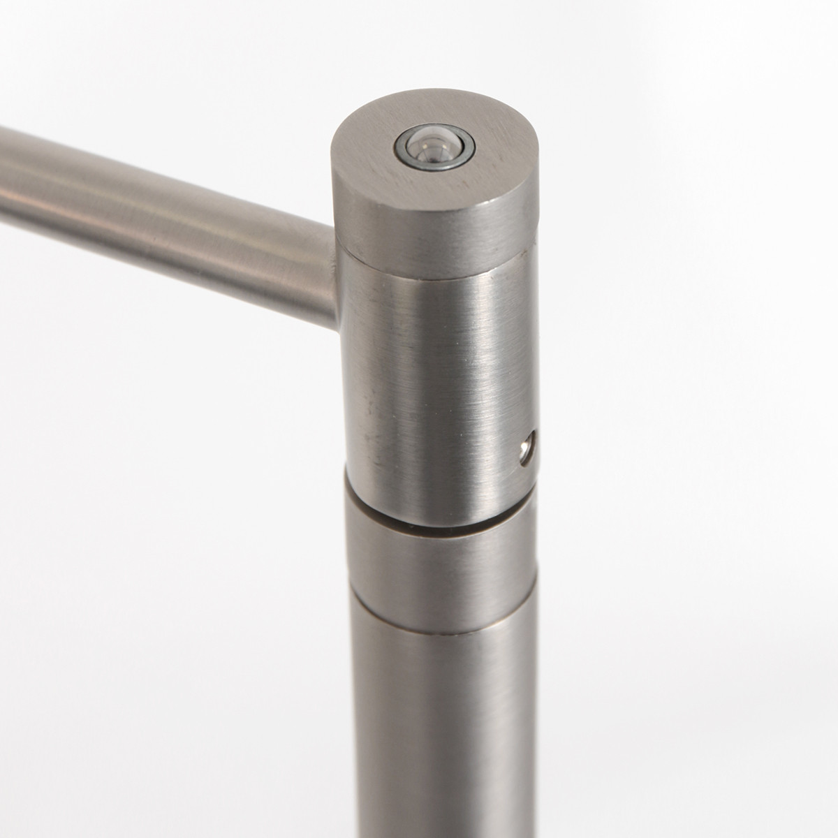 Steinhauer LED-Stehleseleuchte TUROUND 1-flammig in Farbe Stahl/Transparent