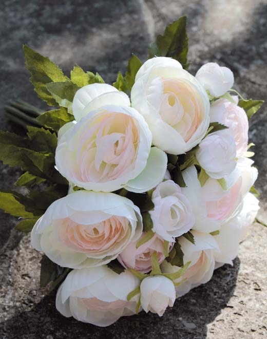 Andreas Ranunkelbusch 20cm in weiß-rosa // Rankunkelbusch // weiß-rosa // Höhe ca. 20 cm // Durchmesser ca. 20 cm
