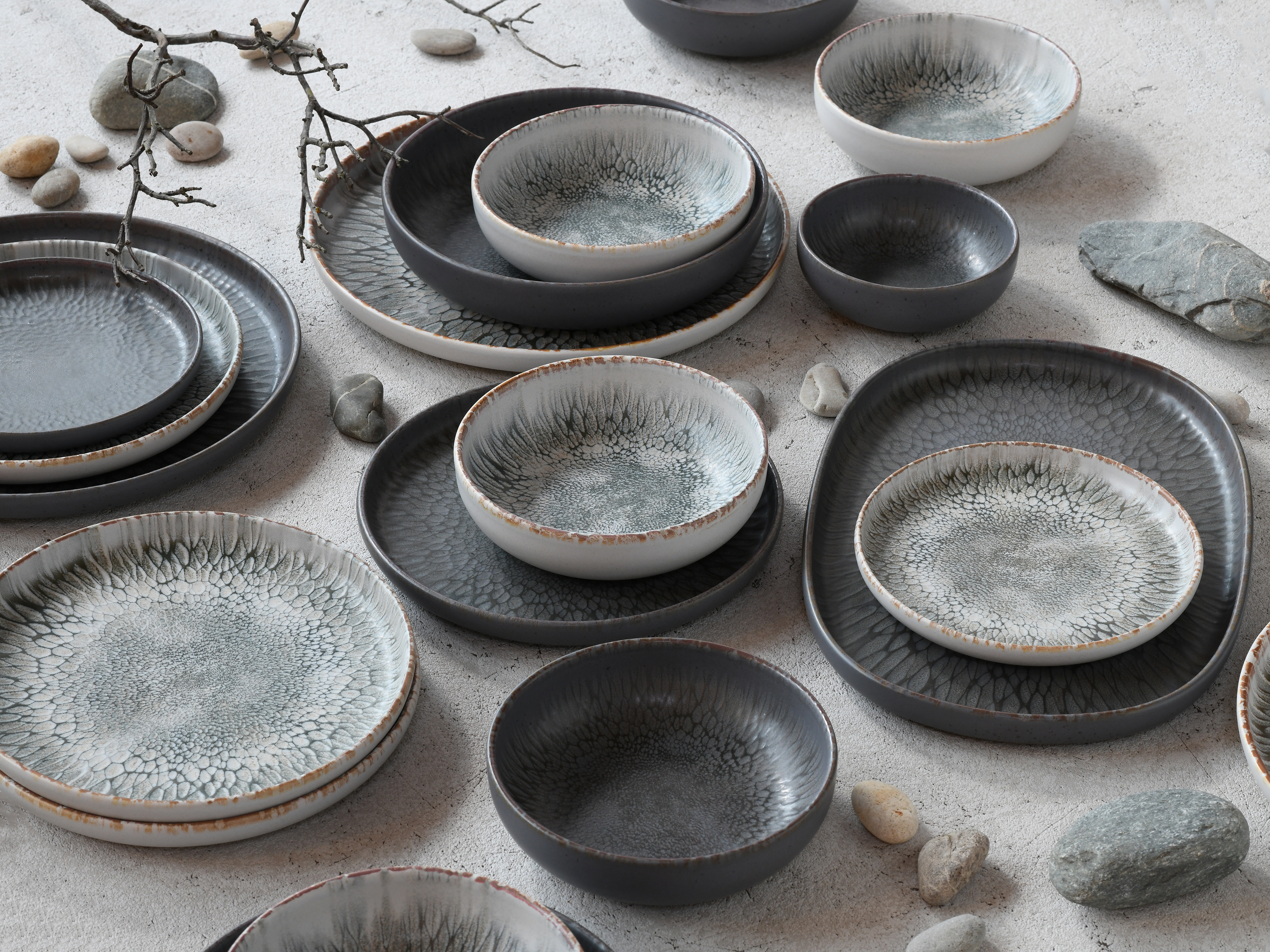 CreaTable Dipschale Uno in Farbe Volcano Dark seidenmatt