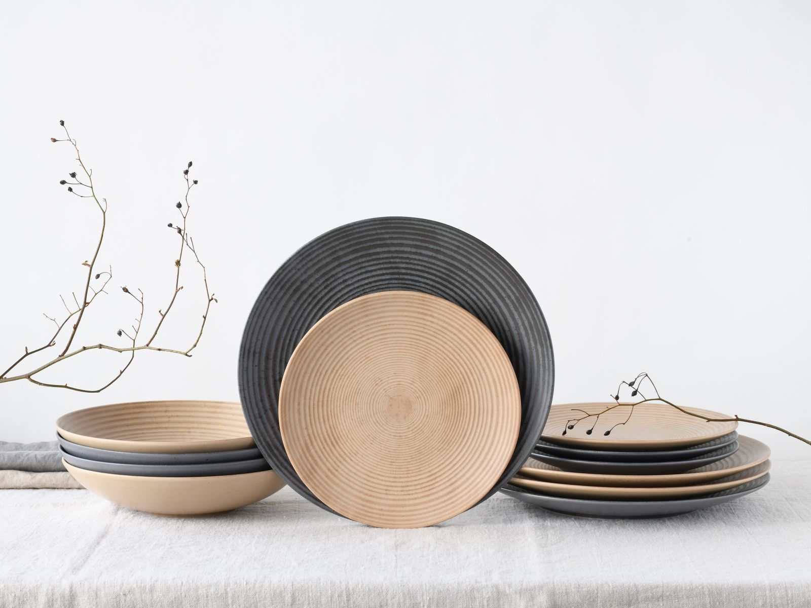 CreaTable Tellerset 12-tlg. Catania in Farbe Anthrazit-sand matt