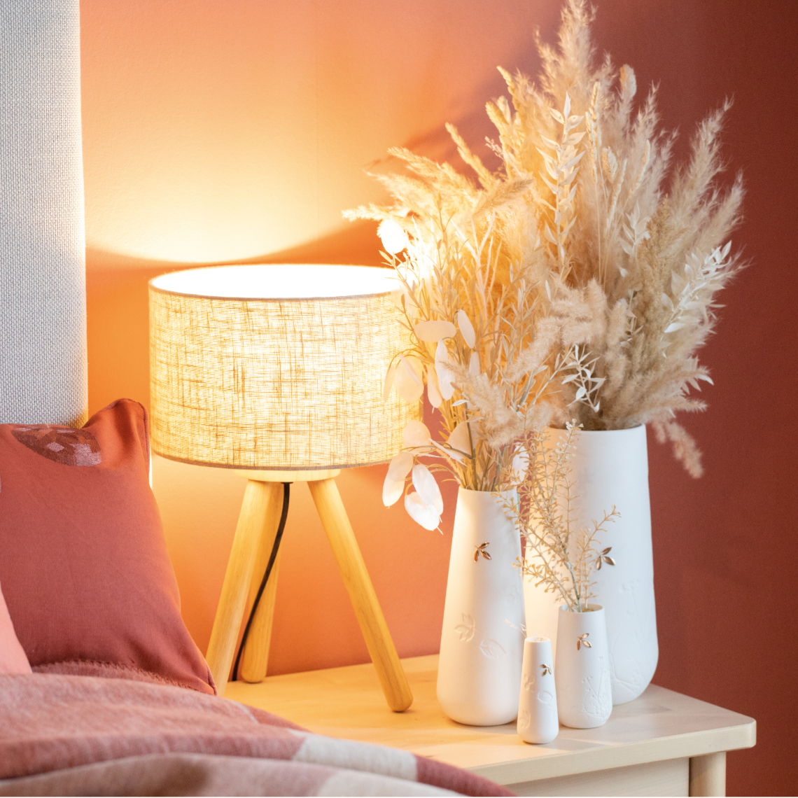 Minivase GOLDBLATT in Farbe weiß, Lampe, Tischlampe, Vase, Blumen-Dekoration, Wohnzimmer-Set