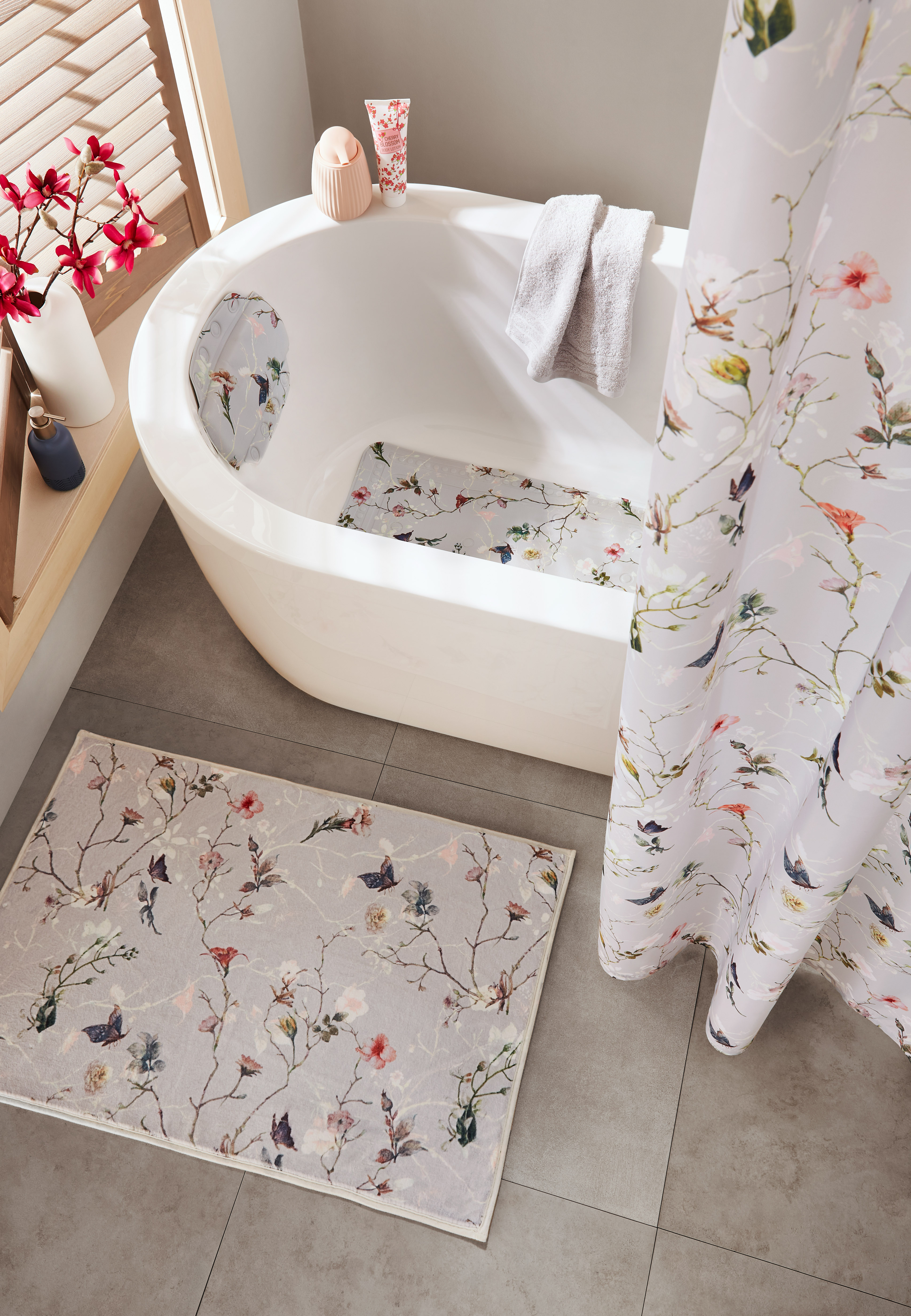 Kleine Wolke Badteppich FLORES ca. 70x120cm in Farbe Multicolor, Badewanne, Badezimmer, Duschvorhang, Badematte, Blumenmuster