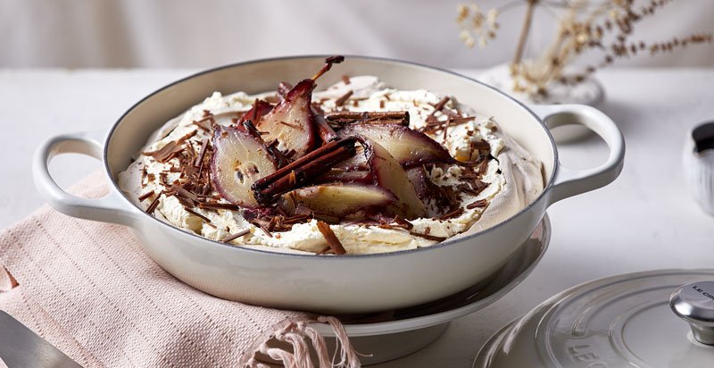 Le Creuset Gourmet Profitopf in Farbe Meringue 26cm