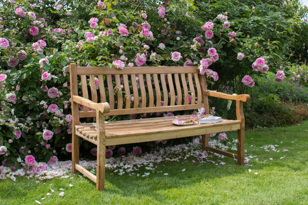 Teak-Bank