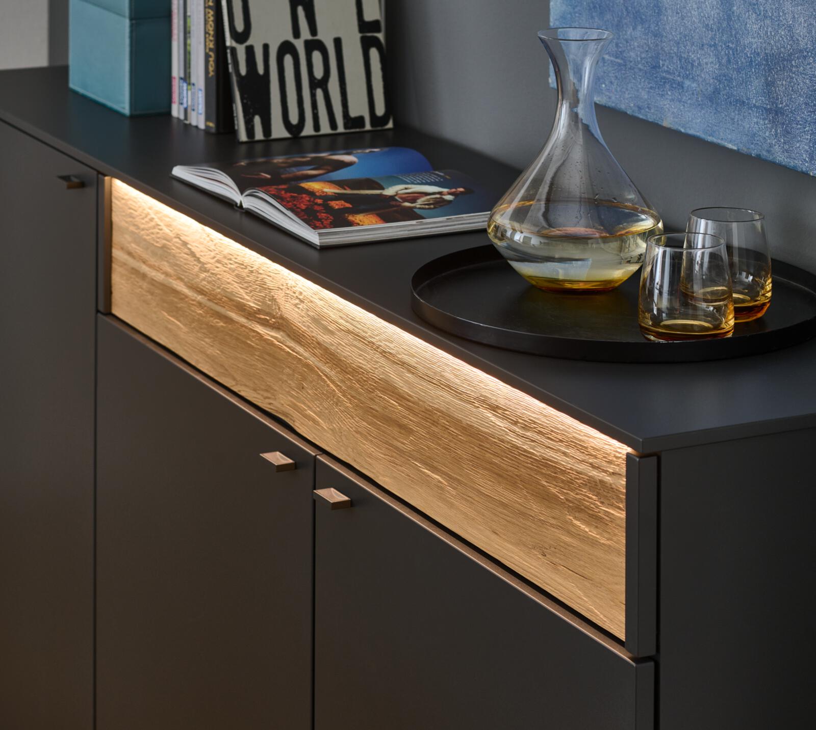 Sideboard in Eiche gehackt geölt gebürstet