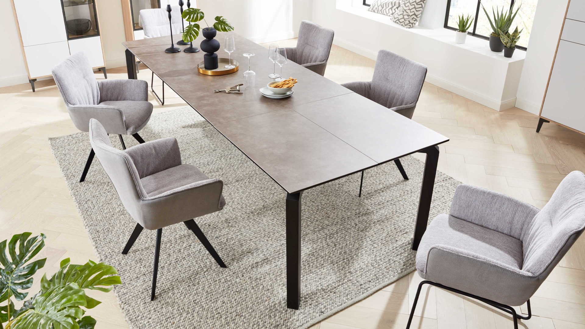 Interliving Esstisch IL5111, Oberteil Glas-Keramik grey, 4-Fuß-Gestell schwarz, Frontslide mit einer Falteinlage 80 cm, ca. 200 (280) x 100 cm