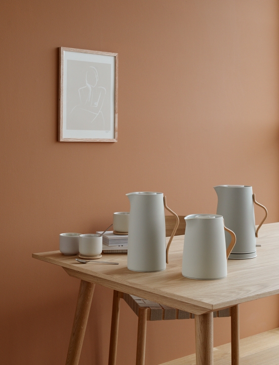 Stelton Wasserkocher Emma 1,2 Liter in Farbe sand
